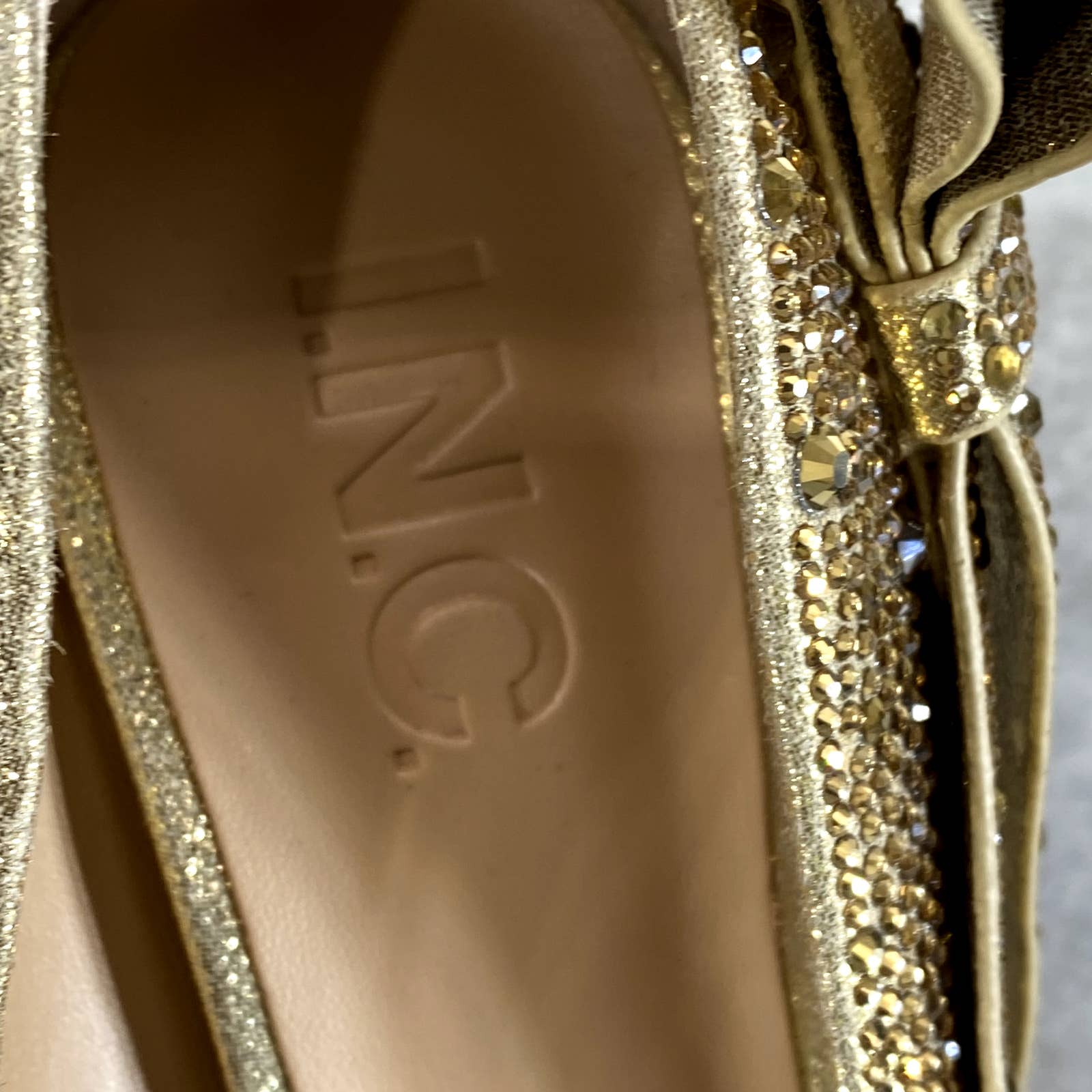 INC INTERNATIONAL Women's Gold Rhinestone Silvee Bow Pointed-Toe Pumps SZ 6