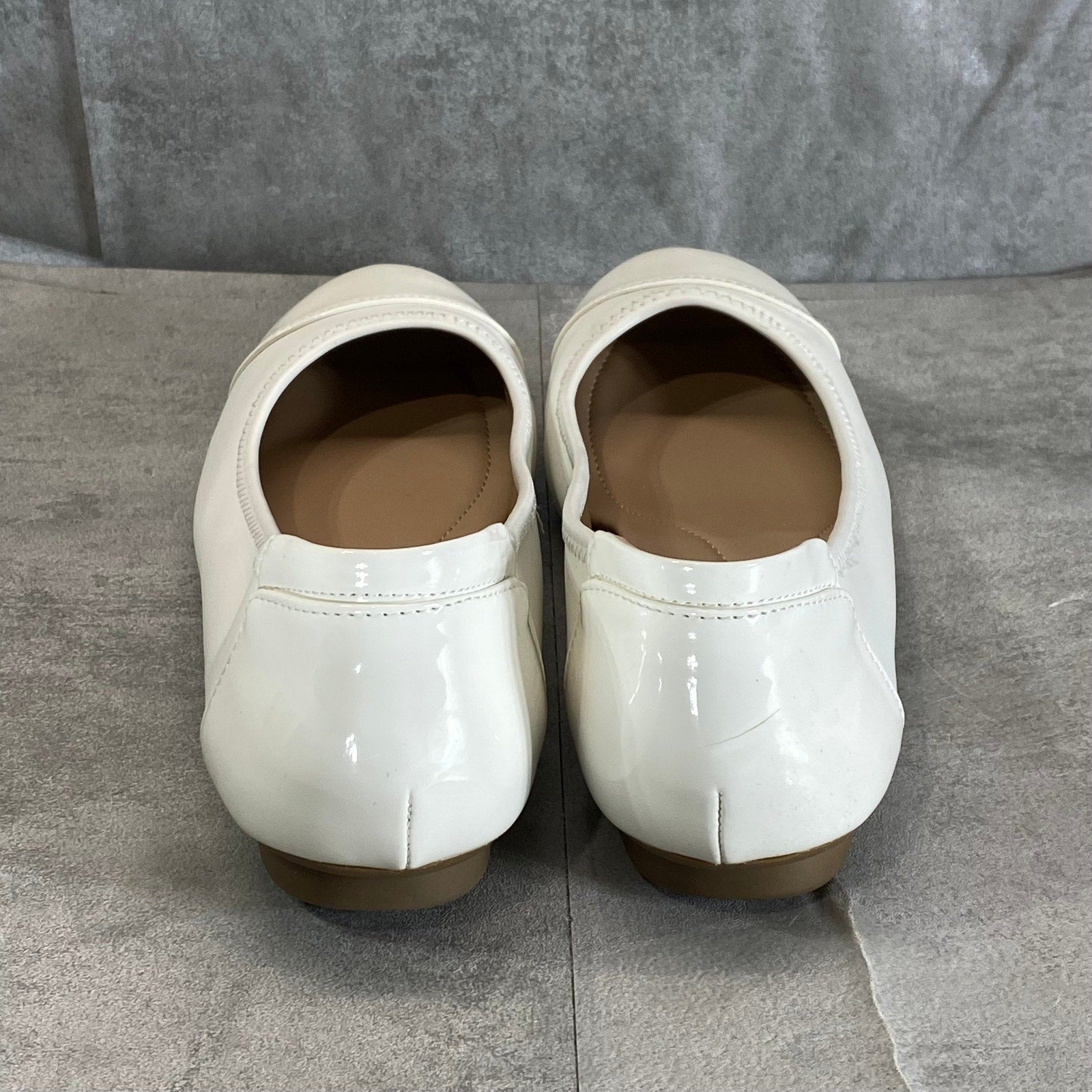 ALFANI Step 'N Flex Women's White Smooth Tavii Round-Toe Slip-On Flats SZ 8.5