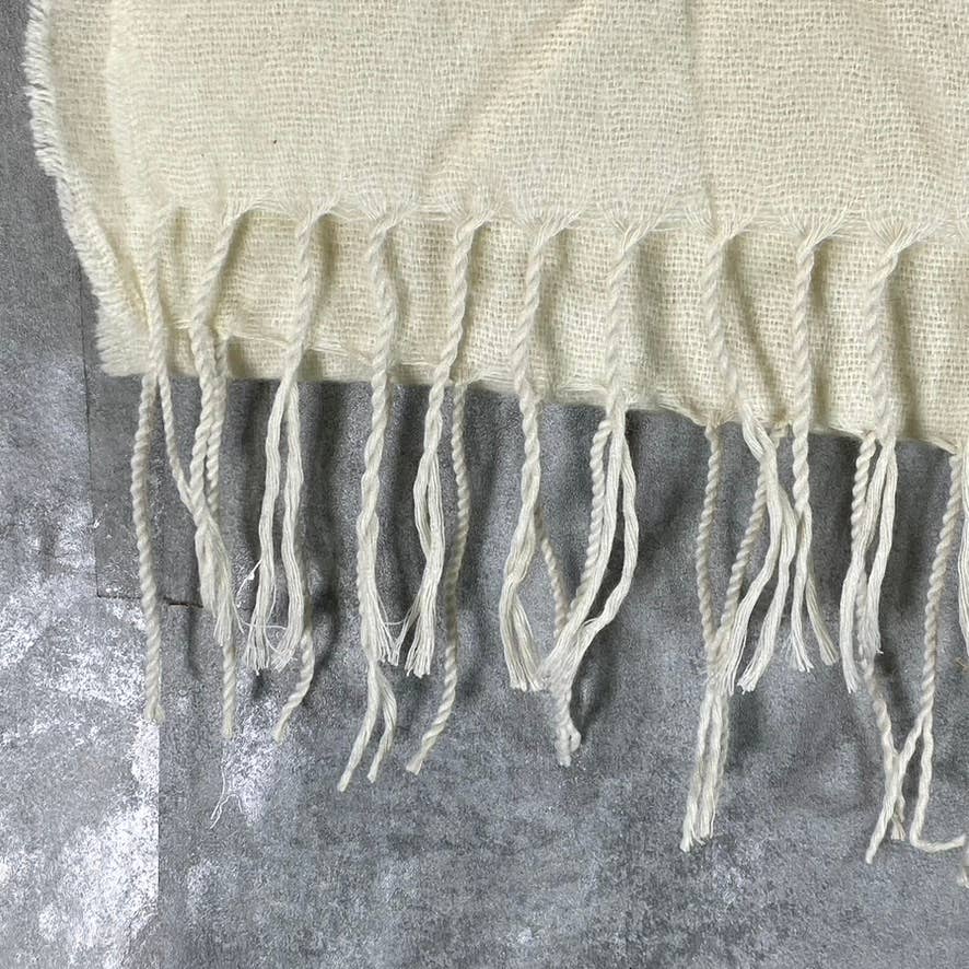 STEVE MADDEN Women's White/Ivory Cozy Blanket Fringe-Detail Scarf SZ OS