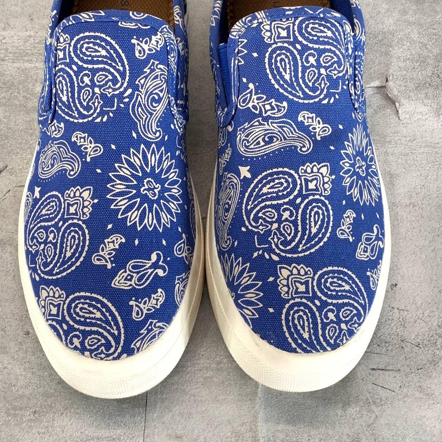 SUN + STONE Men's Navy Paisley Reins Slip-On Sneakers SZ 7./5