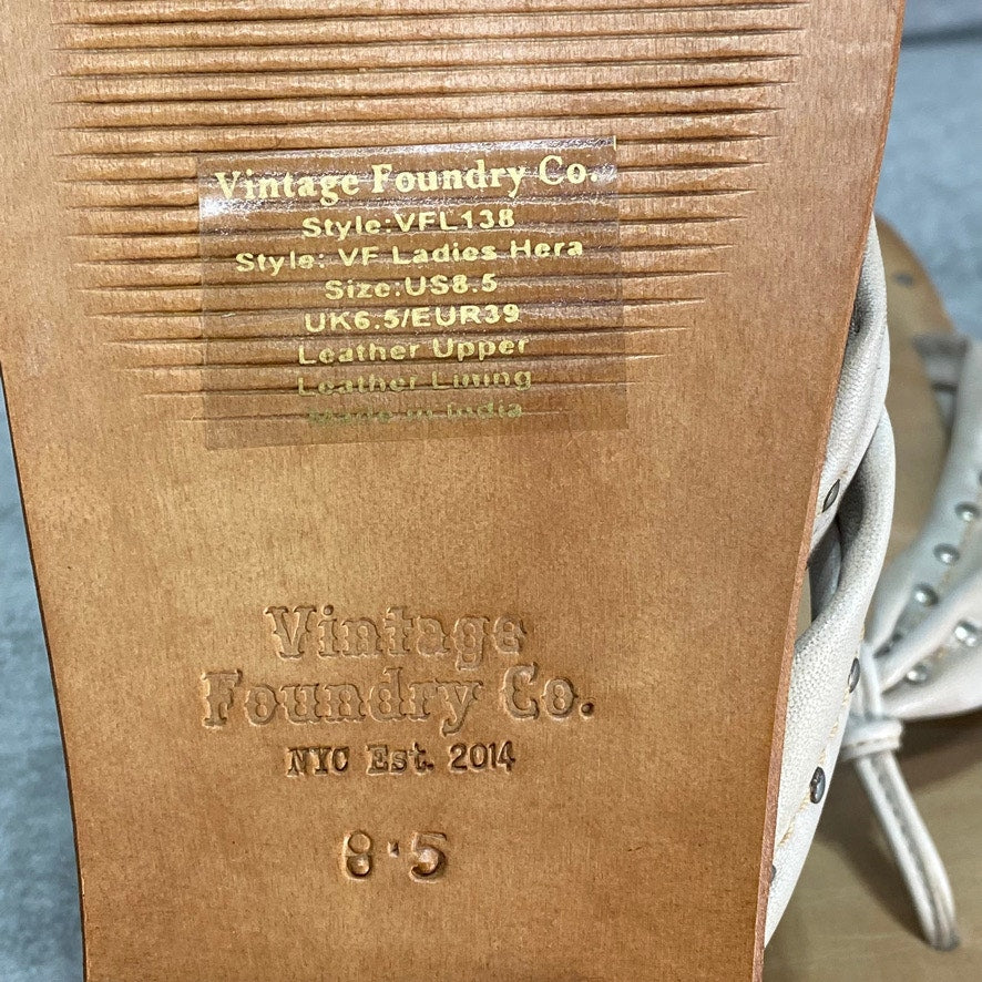 VINTAGE FOUNDRY CO Off White Hera Thong Sandals SZ 8.5