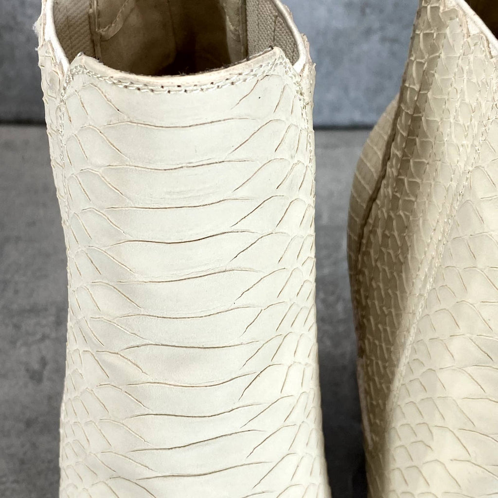 MIA Women's Ivory Croc Embossed Santos Round-Toe Pull-On Stacked-Heel Boots SZ 6