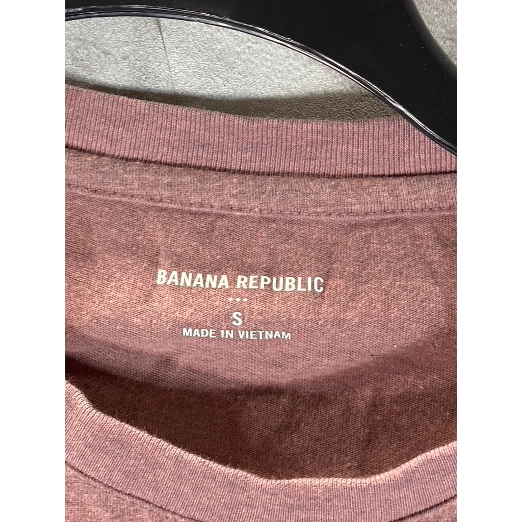 BANANA REPUBLIC Men's Red Cassette Pencil Graphic Crewneck T-Shirt SZ S