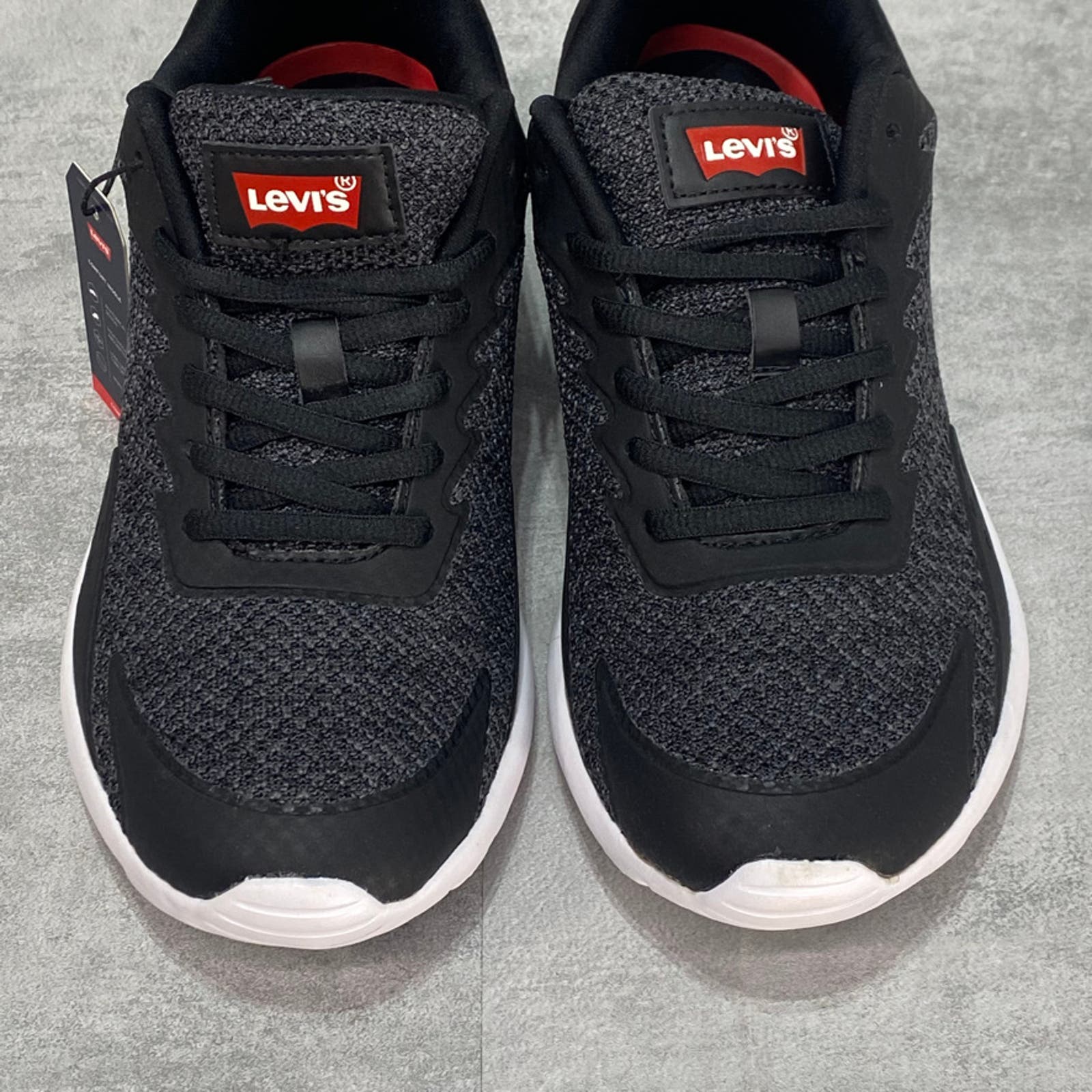 LEVI'S Black Men's Delta Knit Breathable Chunky Sole Lightweight Sneakers SZ 13