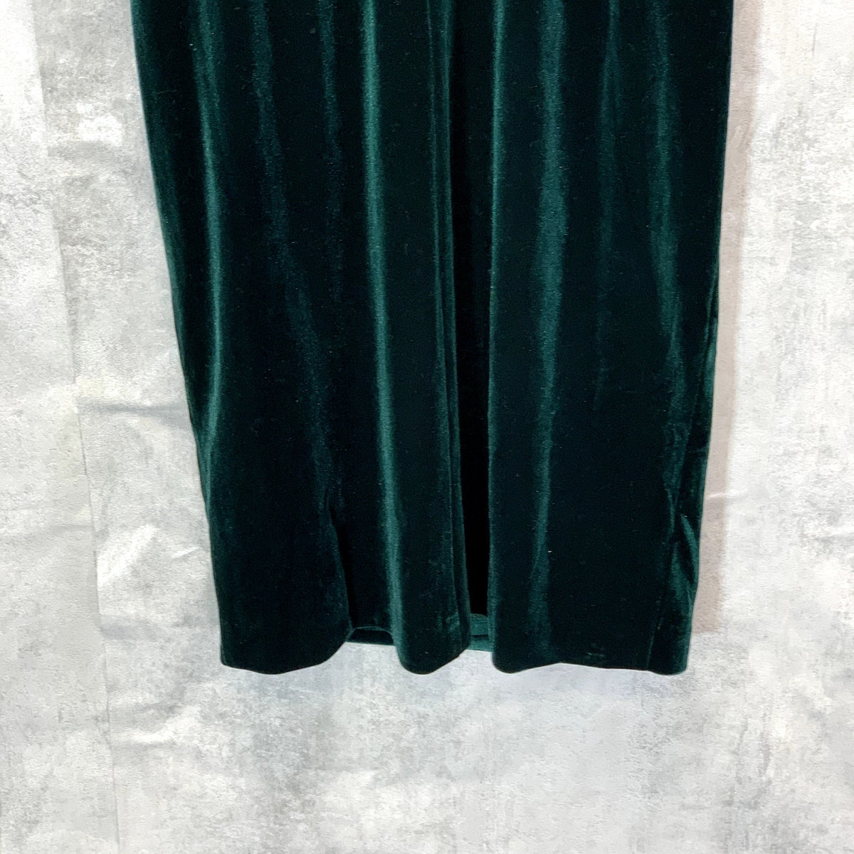 VINCE CAMUTO Women's Hunter Velvet Off-The-Shoulder Cocktail Sheath Knee-Length Dress SZ 4