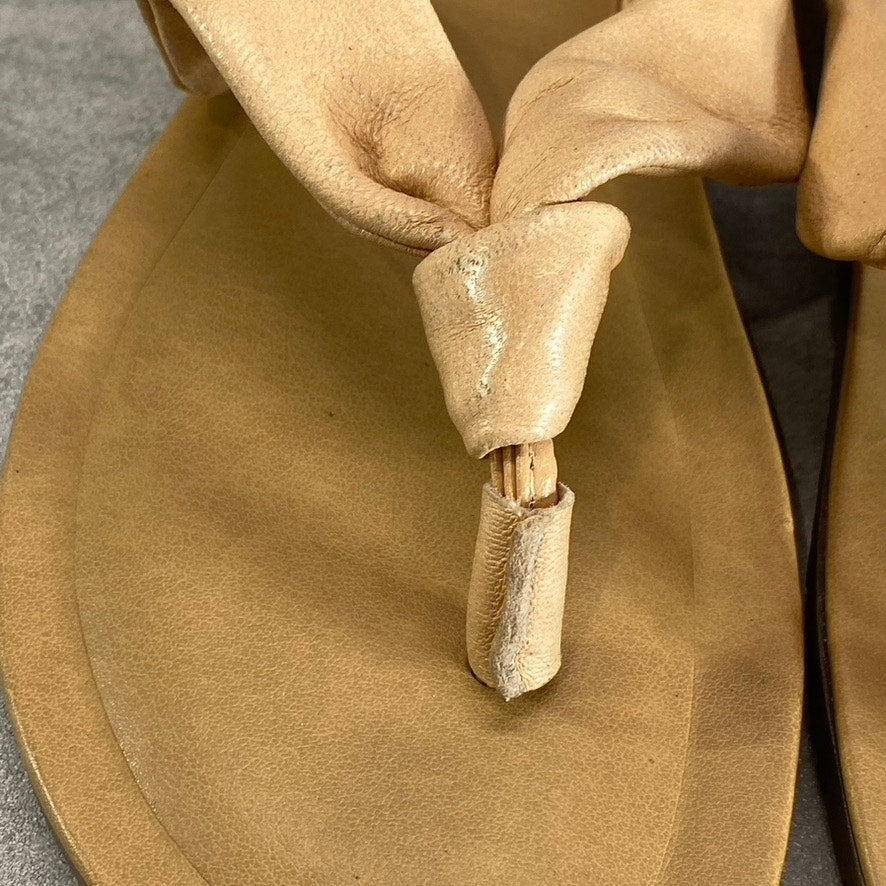 BELLA-VITA Women's Wide Width Natural Leather Italy Thong Sandals SZ 7.5W