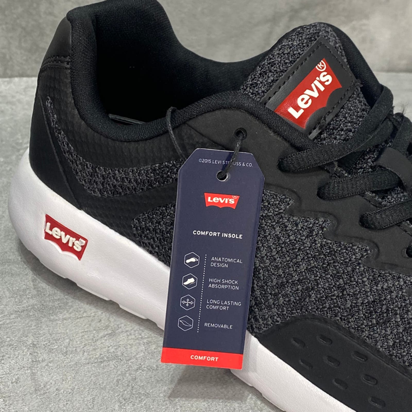 LEVI'S Black Men's Delta Knit Breathable Chunky Sole Lightweight Sneakers SZ 13