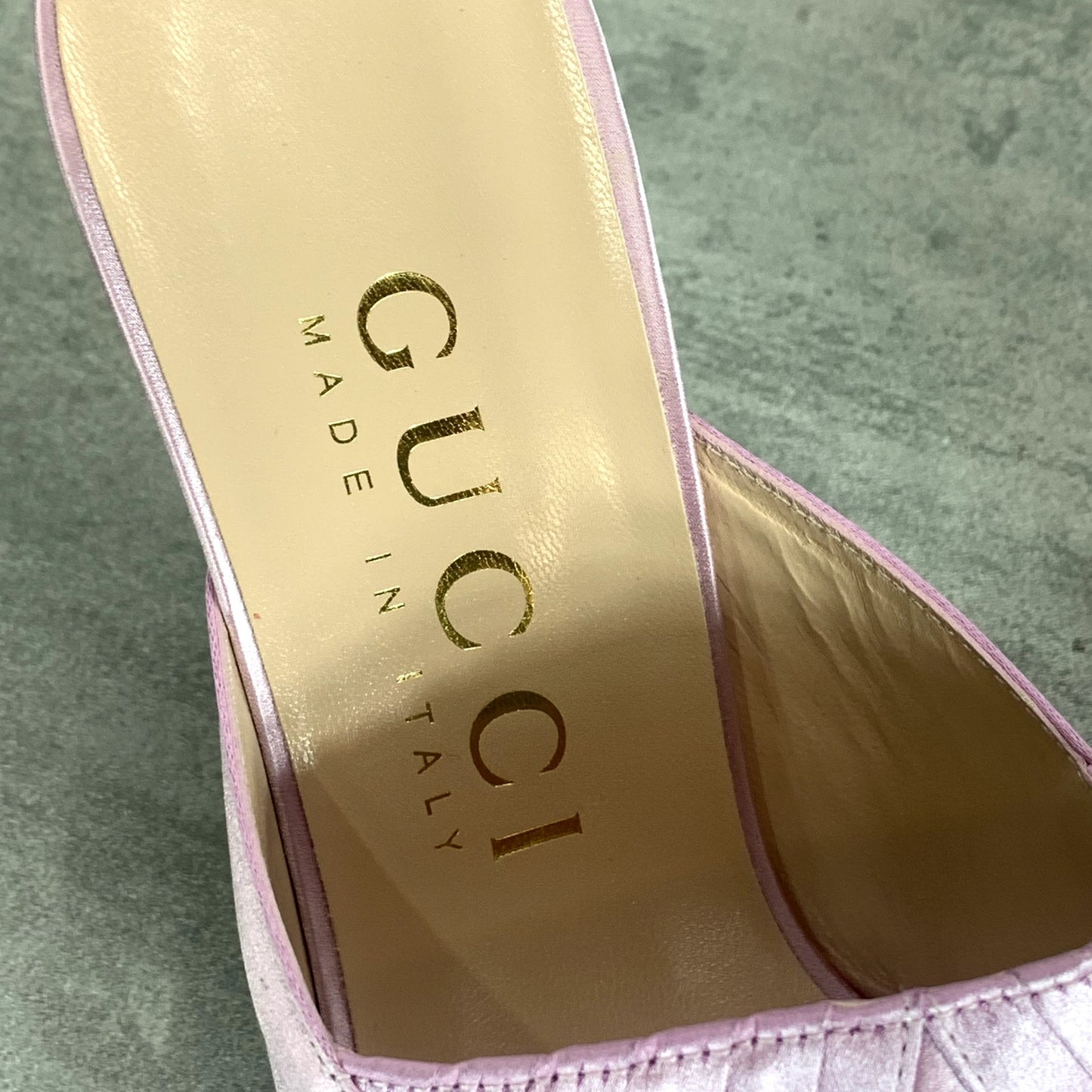 GUCCI Women's Light Pink Satin Heeled Slide Open Toe Sandal SZ 39 US 9