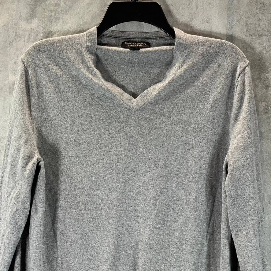 BANANA REPUBLIC Men's Grey Heather Luxury Blend V-Neck Pullover Sweater SZ M