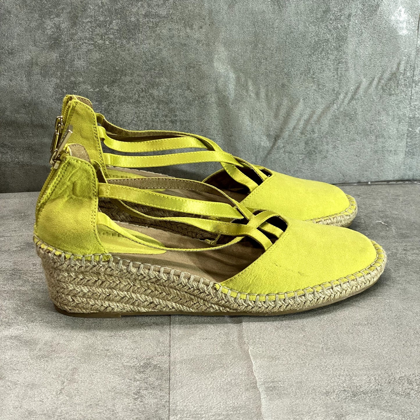 REACTION KENNETH COLE Women's Yellow Clo Elastic Espadrille Wedge Sandals SZ8.5