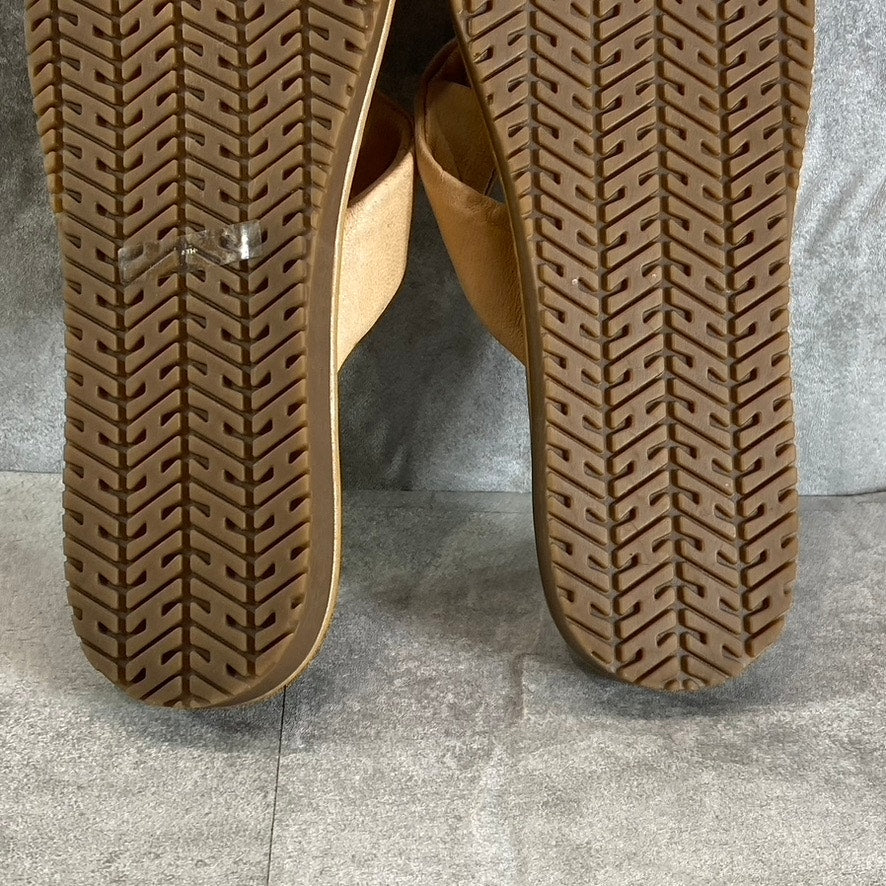 BELLA-VITA Women's Wide Width Natural Leather Italy Thong Sandals SZ 7.5W