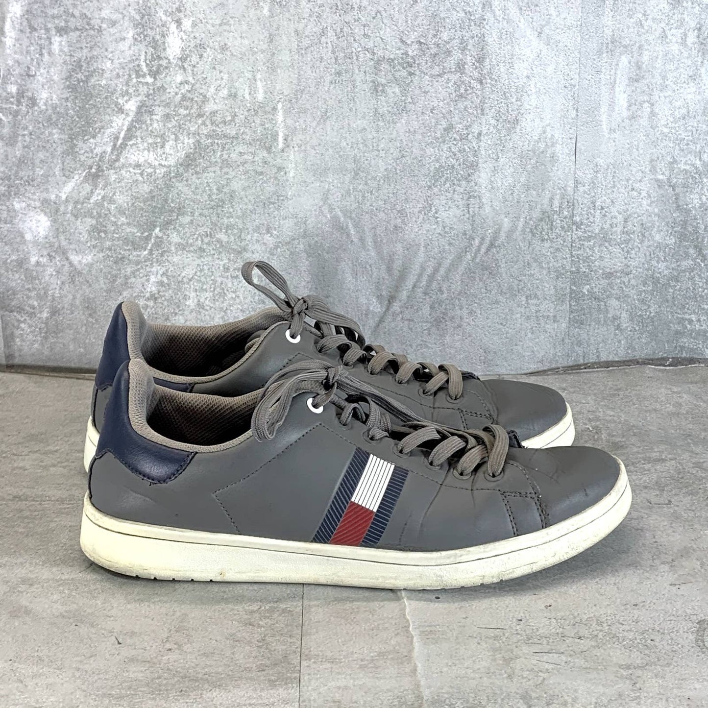 TOMMY HILFIGER Men's Gray Lampkin Lace-Up Sneakers SZ 11.5