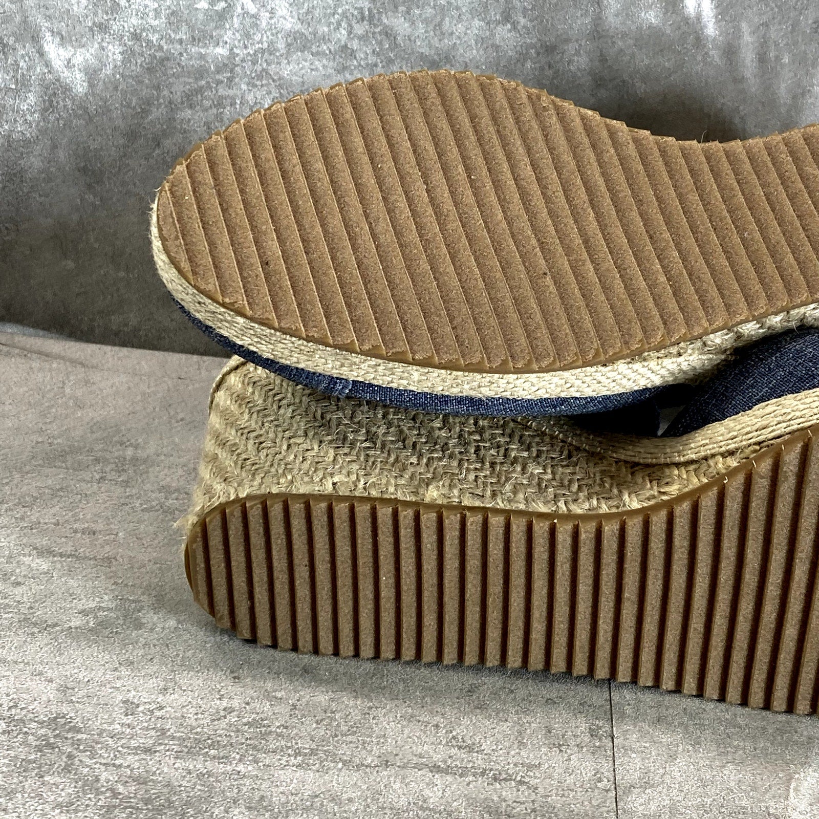ANNE KLEIN Women's Denim Zoey Closed-Toe Slip-On Espadrille Wedge Sandals SZ 8