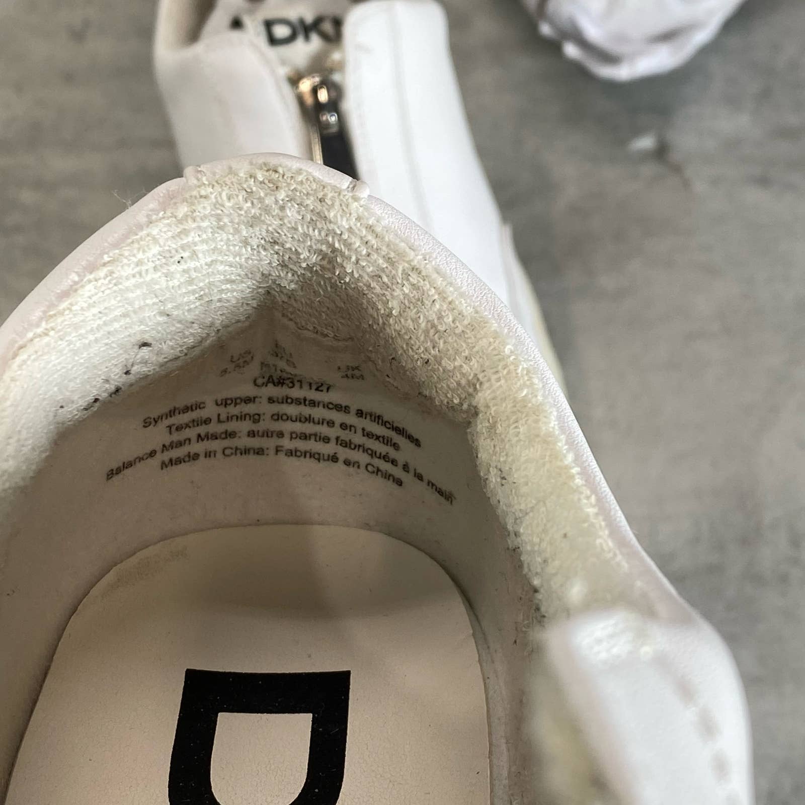 DKNY Women's White Caleb Logo Slip-On Zip-Up Sneakers SZ 6.5