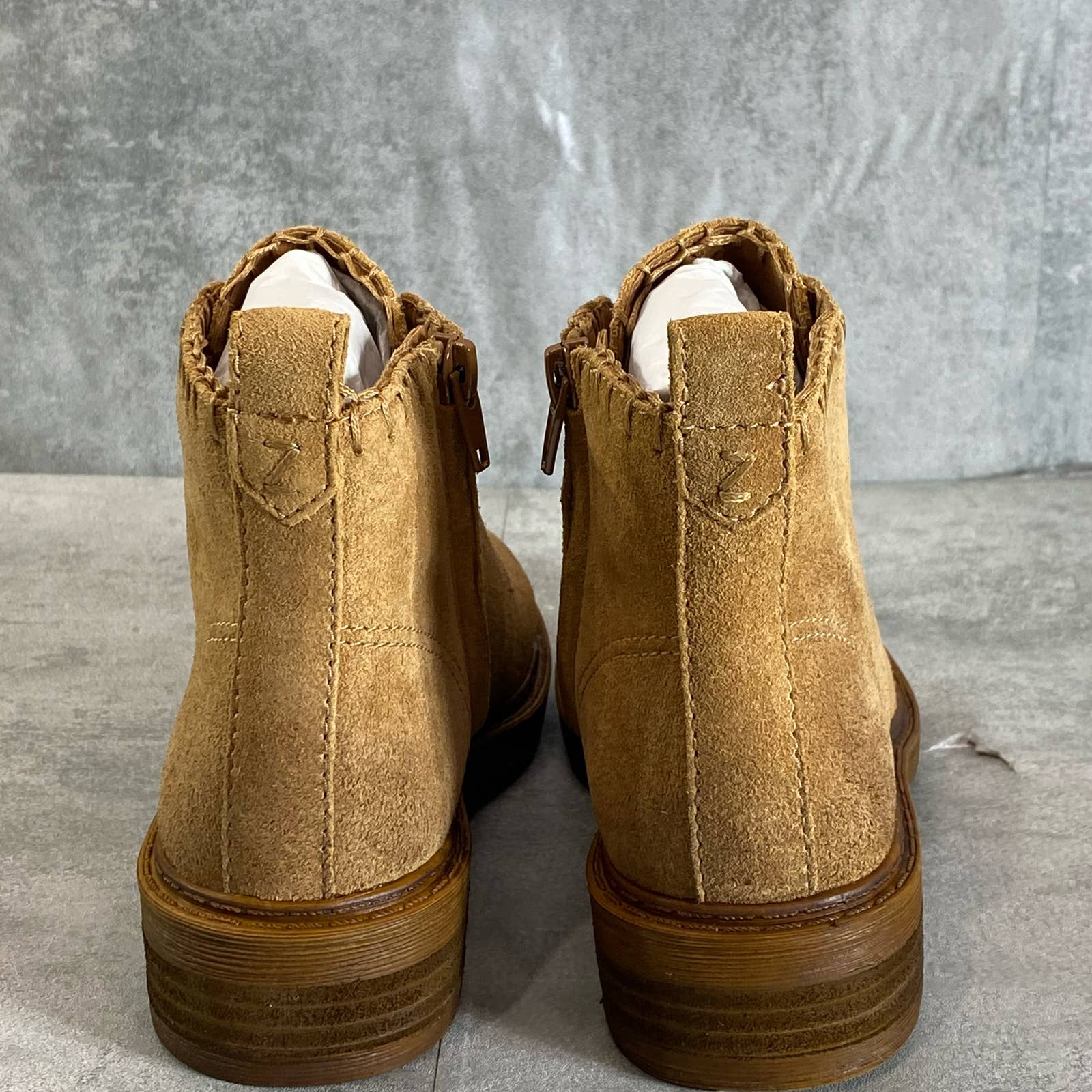 ZODIAC Women's Latte Leather Paisley Lace-Up Side Zip Ankle Boots SZ 5