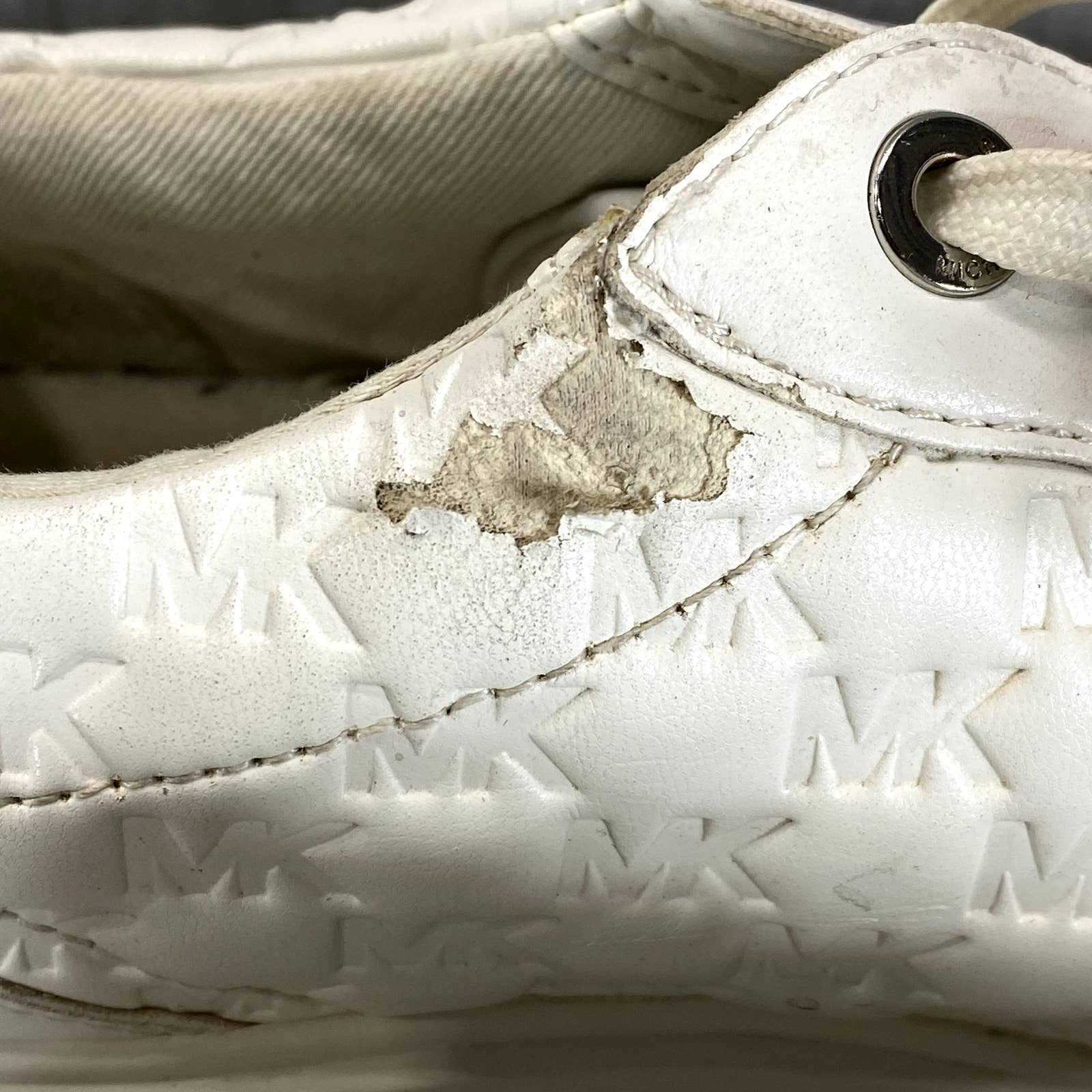 MICHAEL MICHAEL KORS Women's White Emmett Puffy Embossed Platform SneakersSZ 8.5