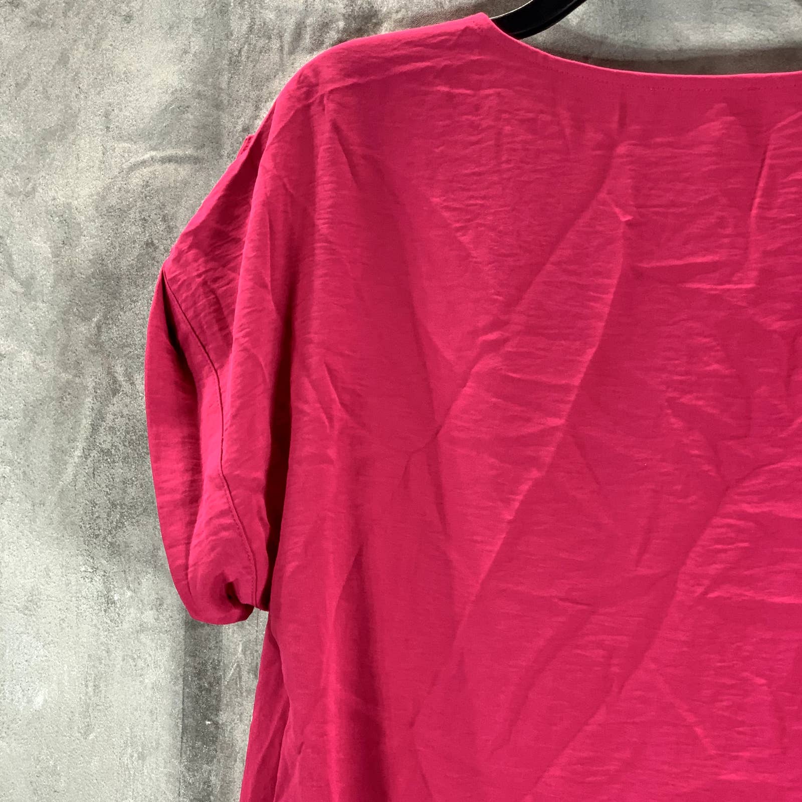 CALVIN KLEIN Women's Bright Pink Crewneck Keyhole Neck Dolman Sleeve Top SZ M