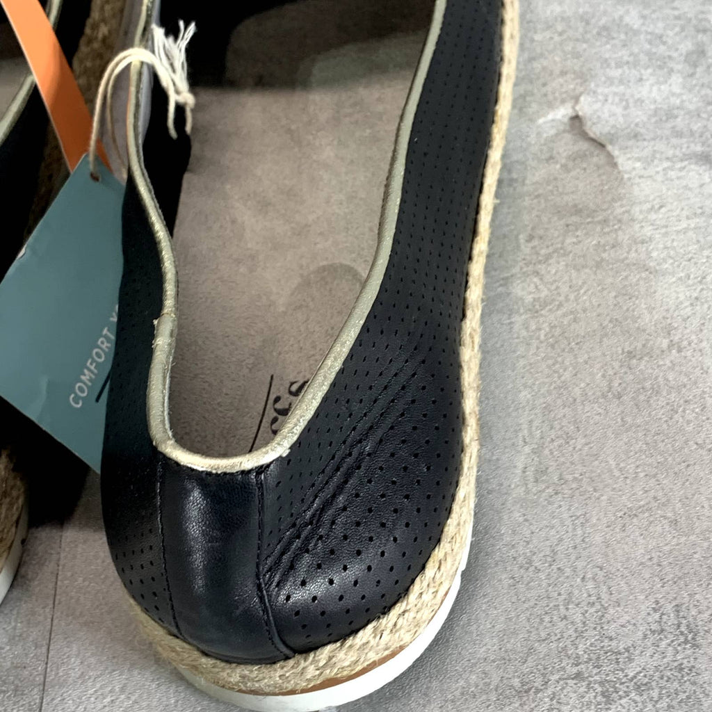CLIFFS BY WHITE MOUNTAIN Women's Black Leather Becca Perforated Flats SZ 11
