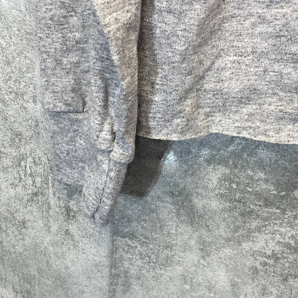 COZY ROZY Women's Heather Charcoal Graphic Crewneck Long Sleeve Raw Hem T-Shirt SZ M