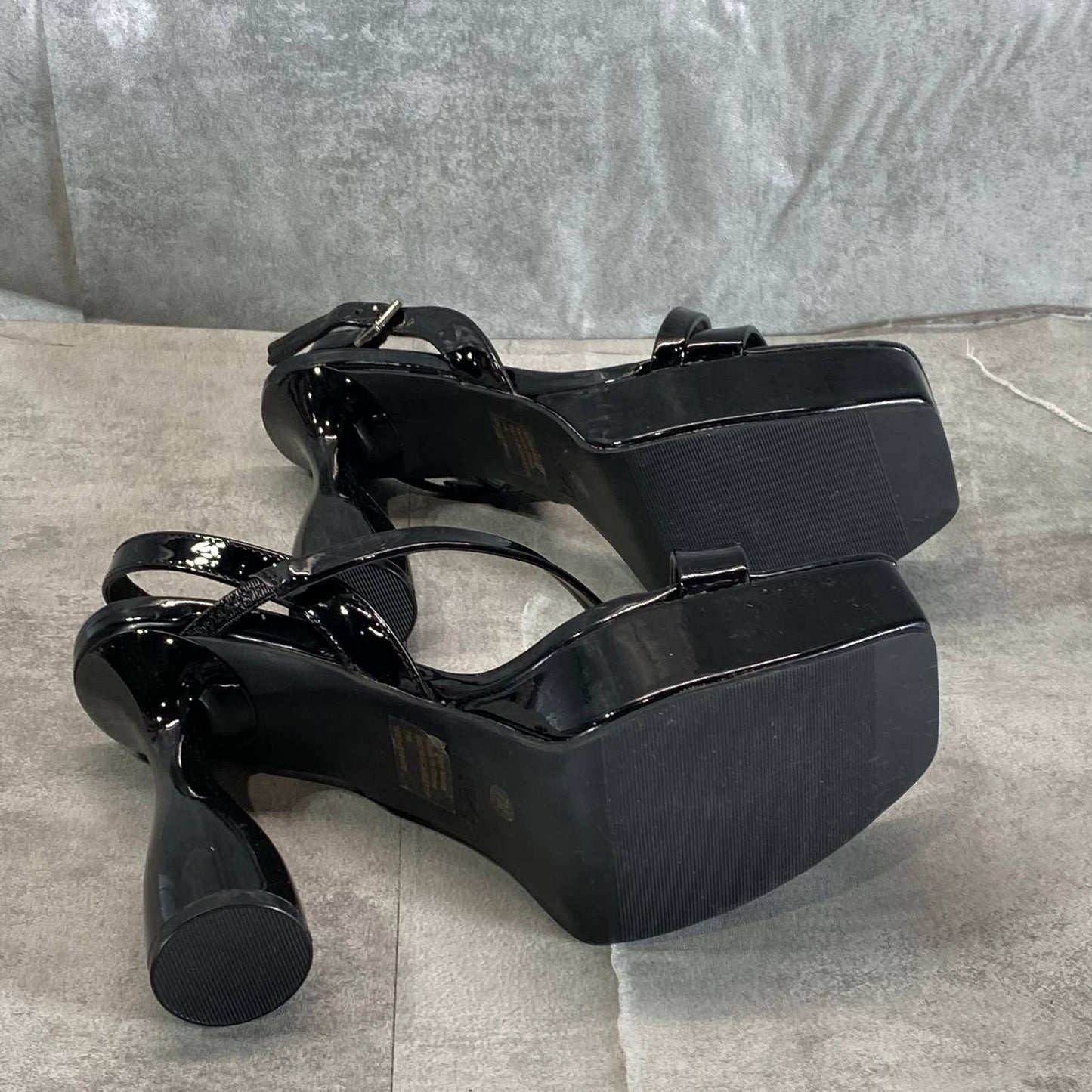 BAR III Women's Black Patent Scarlett Square-Toe Platform Heels SZ 7