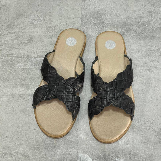 JOURNEE SIGNATURE Black Bryson Slip-On Sandals SZ 9