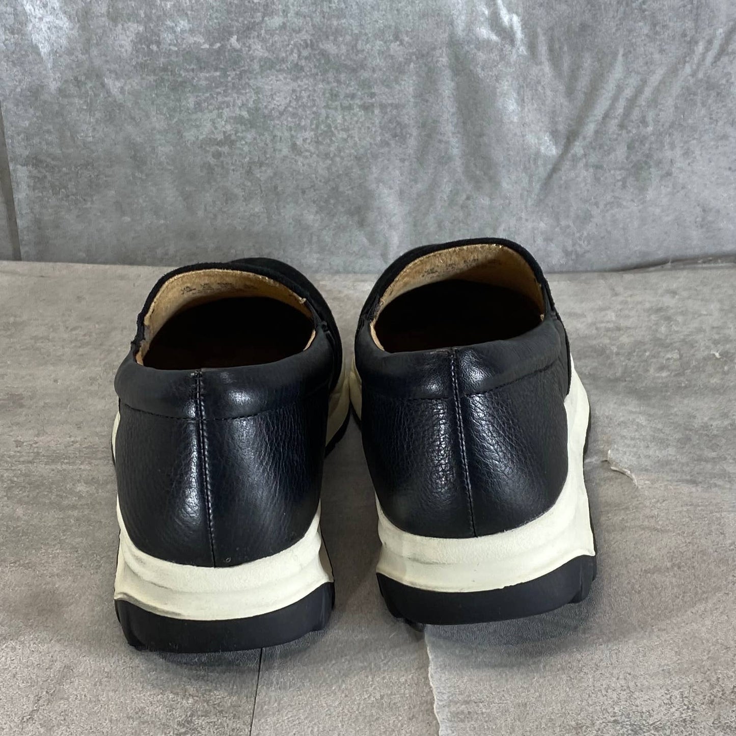 NATURALIZER Women's Black Suede-Leather Selah Slip-On Sneakers SZ 7.5