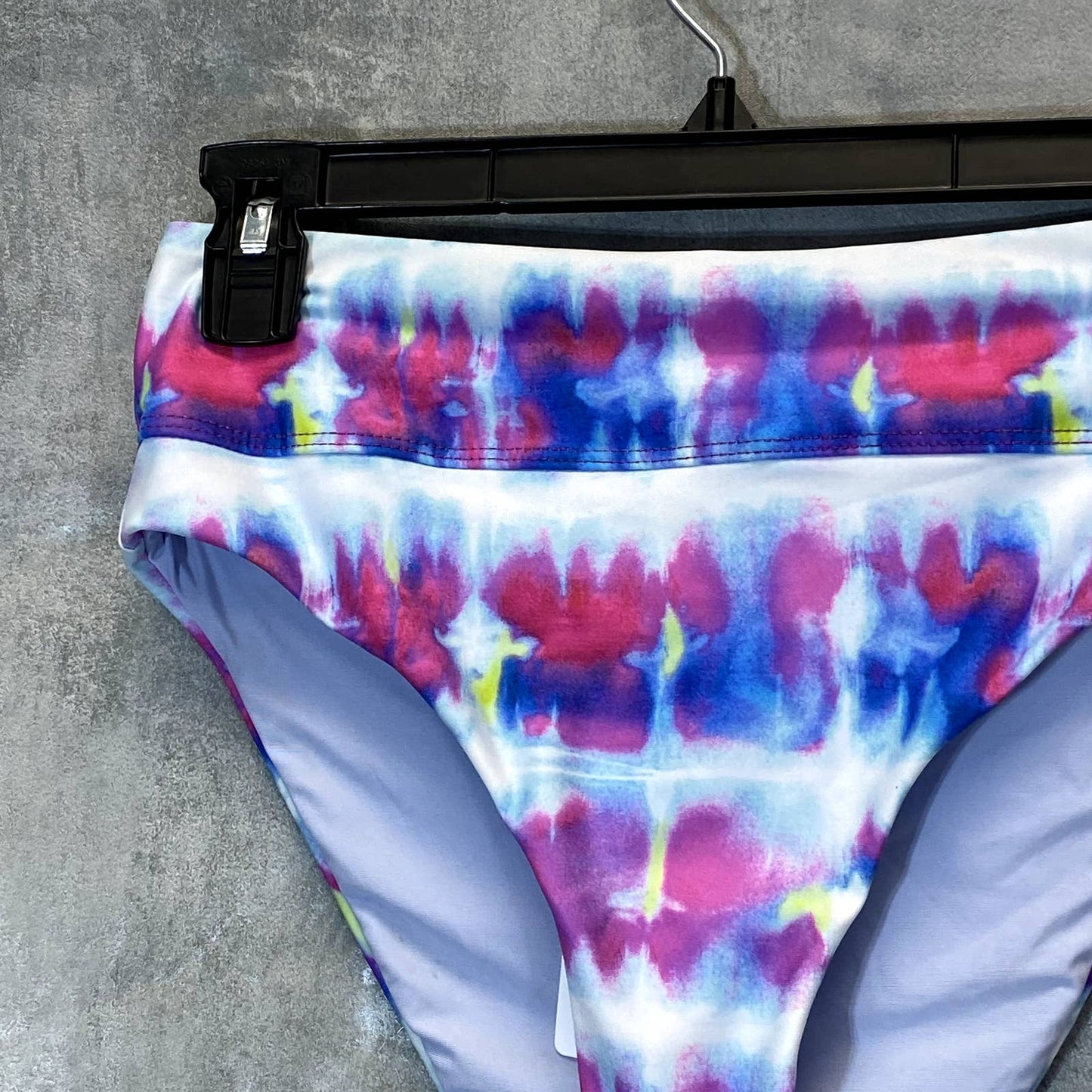 SPLENDID Women's Tie-Dye Sun Daze High-Waist Moderate Coverage Bikini Bottoms SZ S