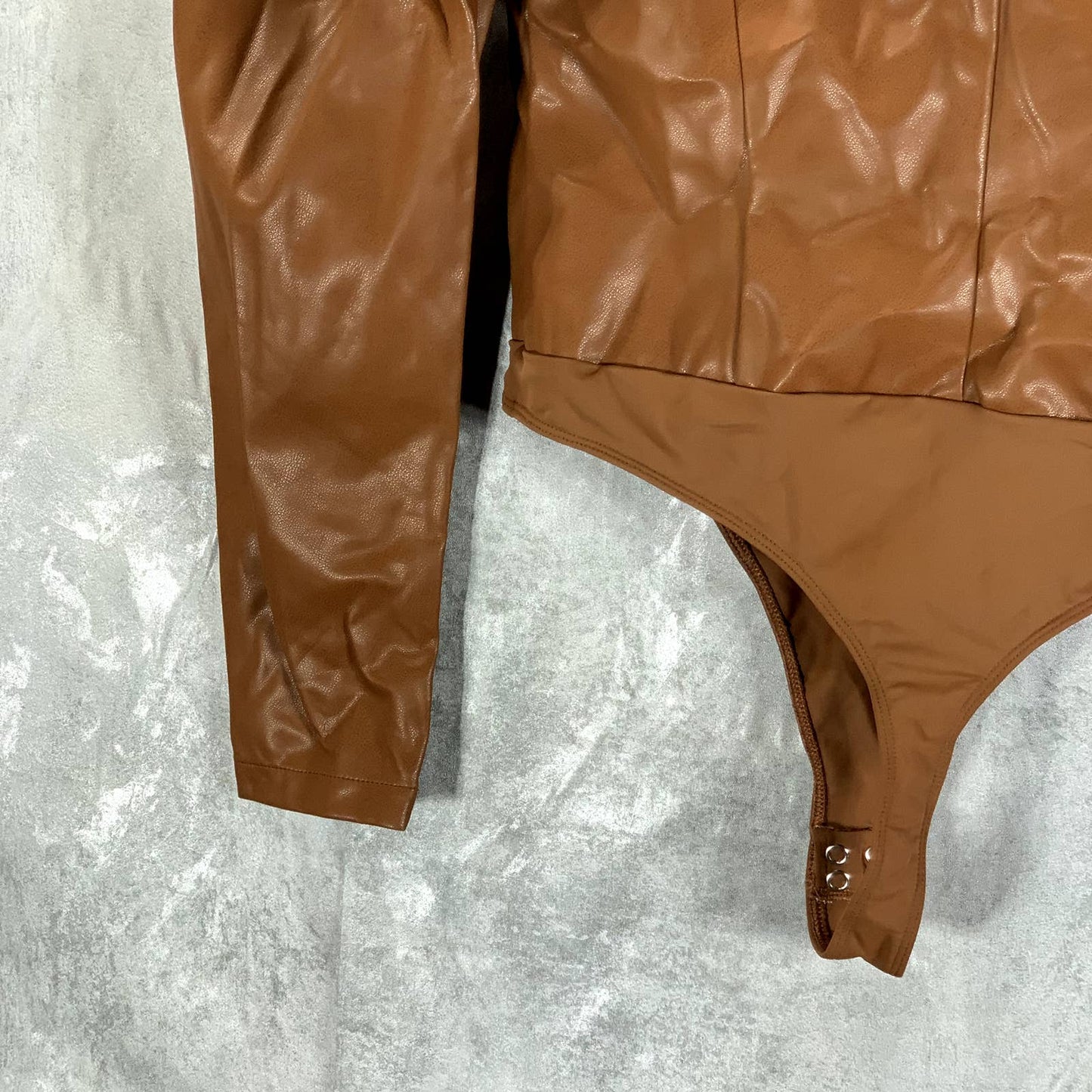 INC X CULPOS Women's Nude Camel Faux-Leather Exaggerated Long Sleeve Bodysuit