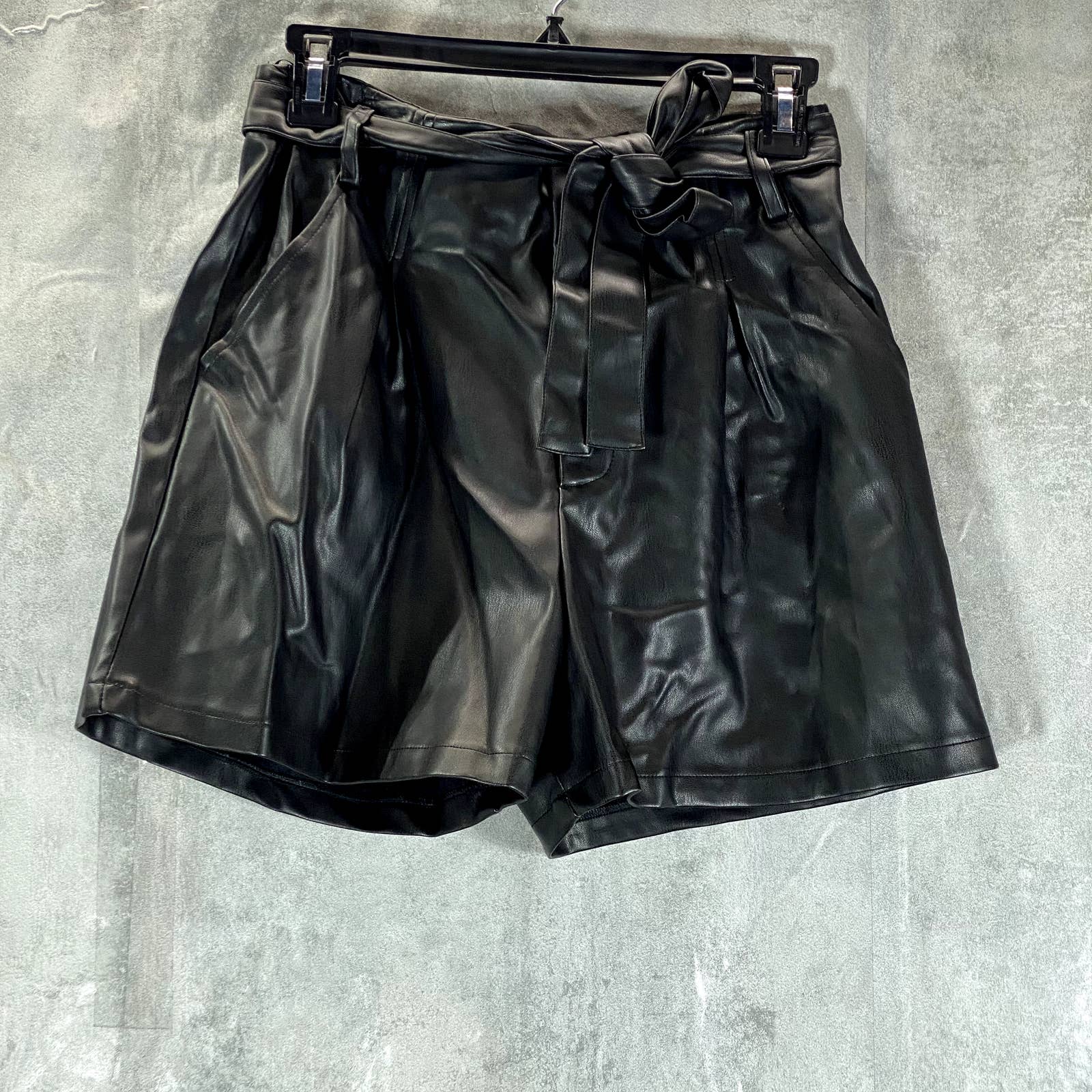 LUCY PARIS Women's Black Faux-Leather Belted Smocked-Waist Pull-On Shorts SZ XS