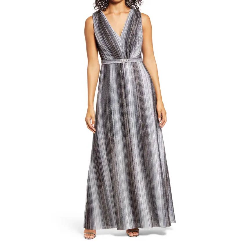 VINCE CAMUTO Women's Gunmetal Metallic Stripe Deep V-Neck Sleeveless Gown SZ 2