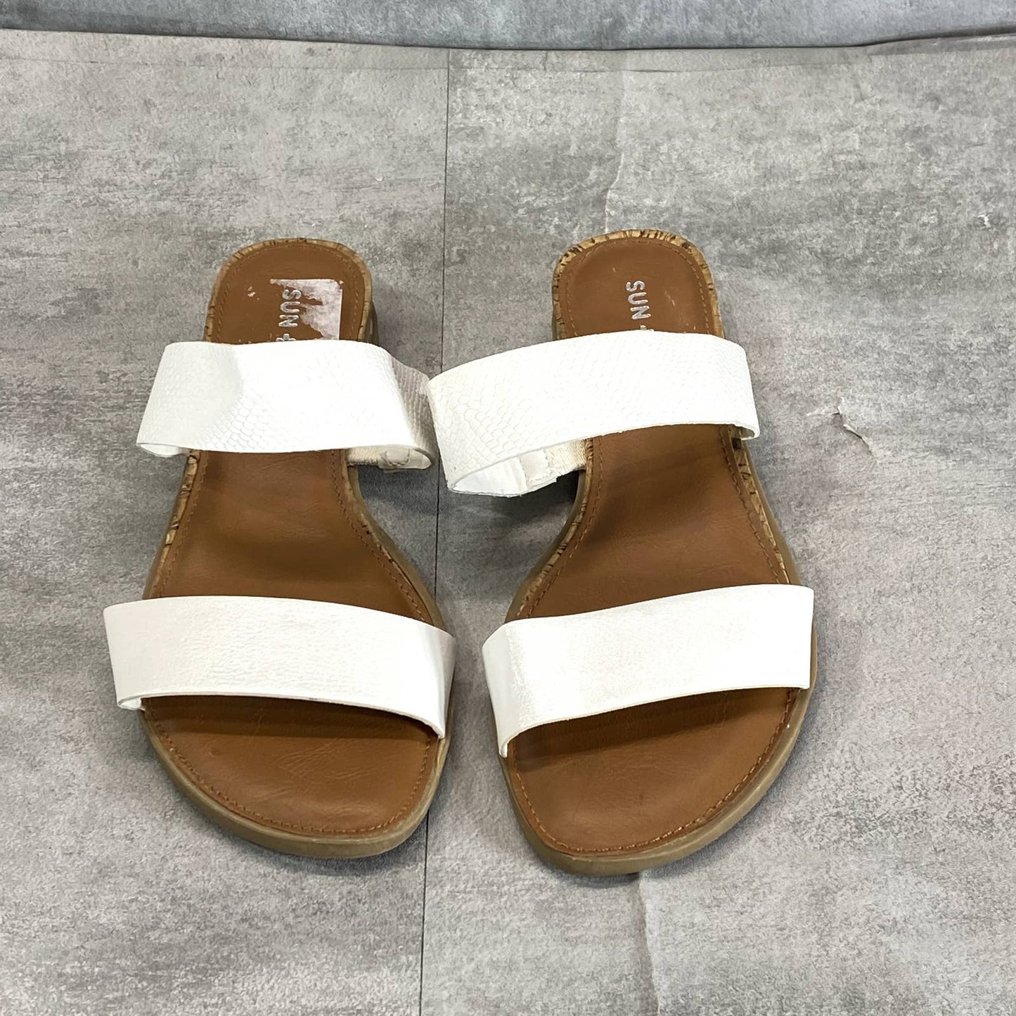 SUN+STONE Women's White Easten Embossed Round-Toe Slide Wedge Sandals SZ 6.5