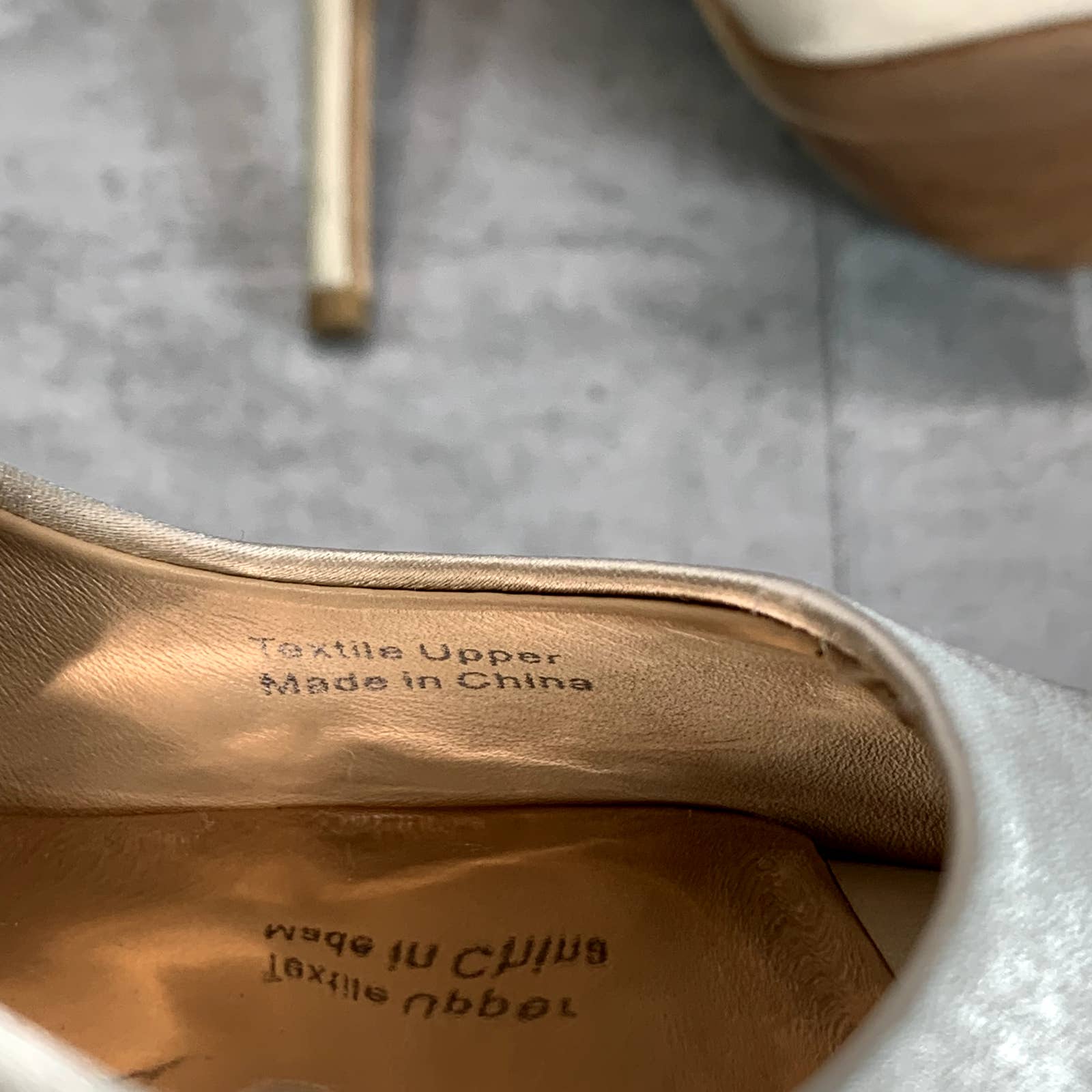 BADGLEY MISCHKA Ivory Satin Kiara Embellished Open Peep-Toe Stiletto Pumps SZ 6