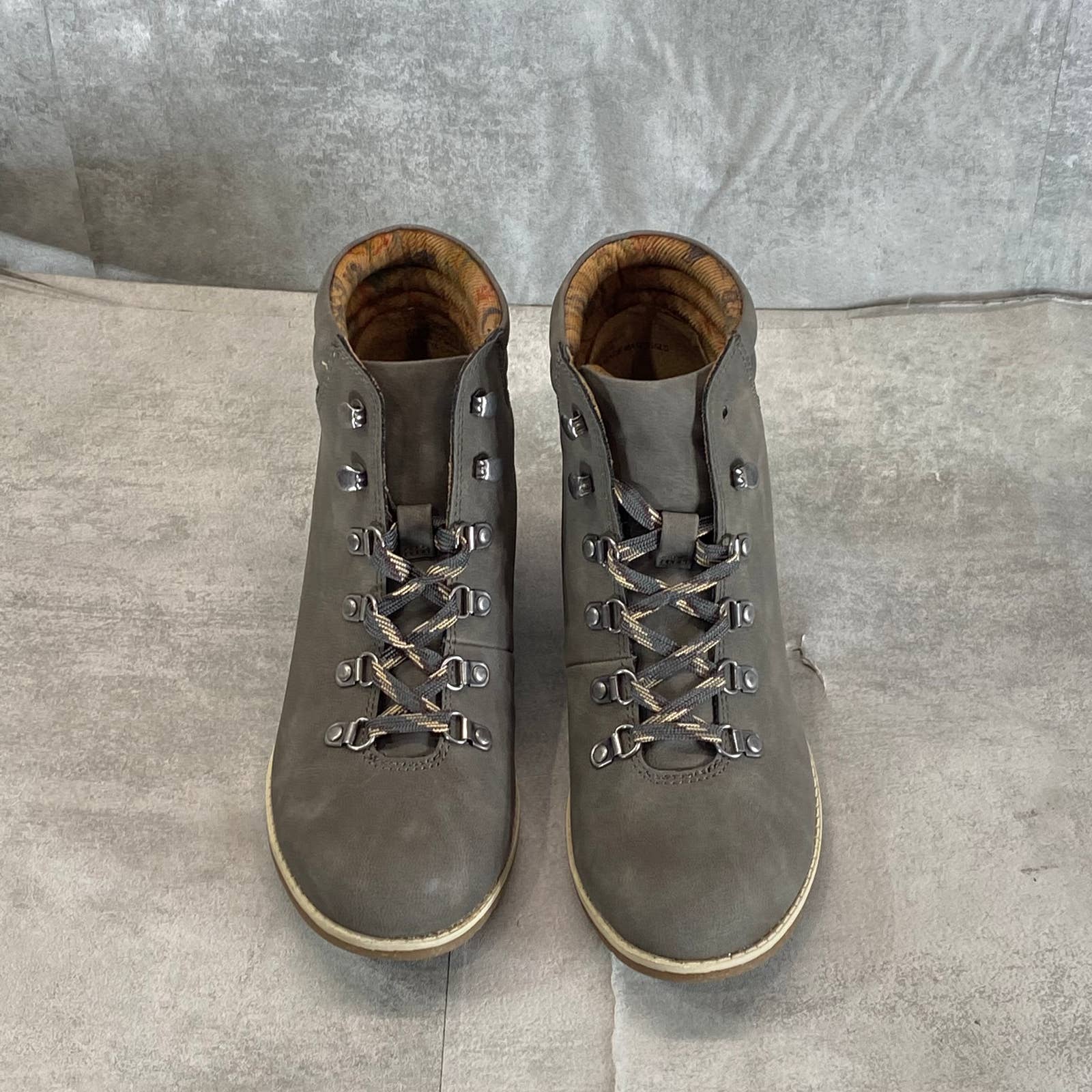 B.O.C Women's Light Grey Alder Lace-Up Block-Heel Hiking Boots SZ 7.5