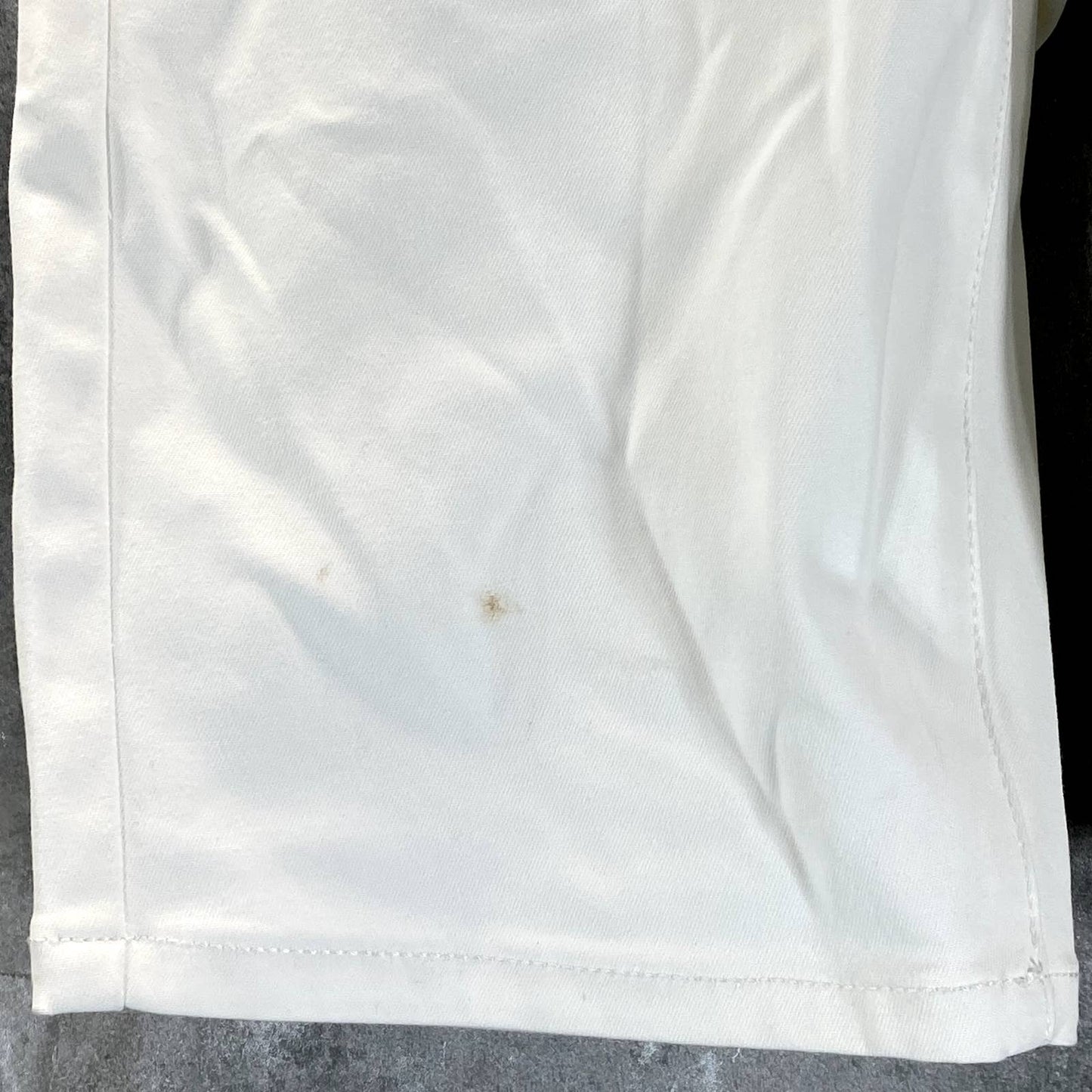 LIVERPOOL Women's White Mid-Rise Gia Glider Cruiser Stretch Shorts SZ 6