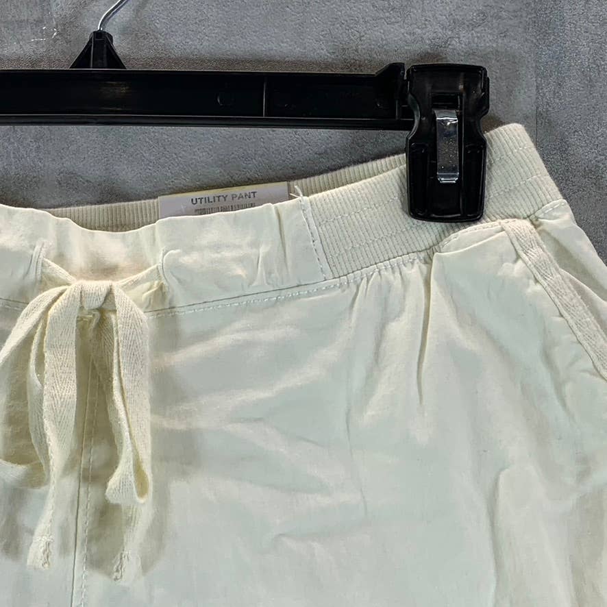 STYLE & CO Women's Bright White Mid-Rise Straight Twill-Tape Capri Pants SZ M