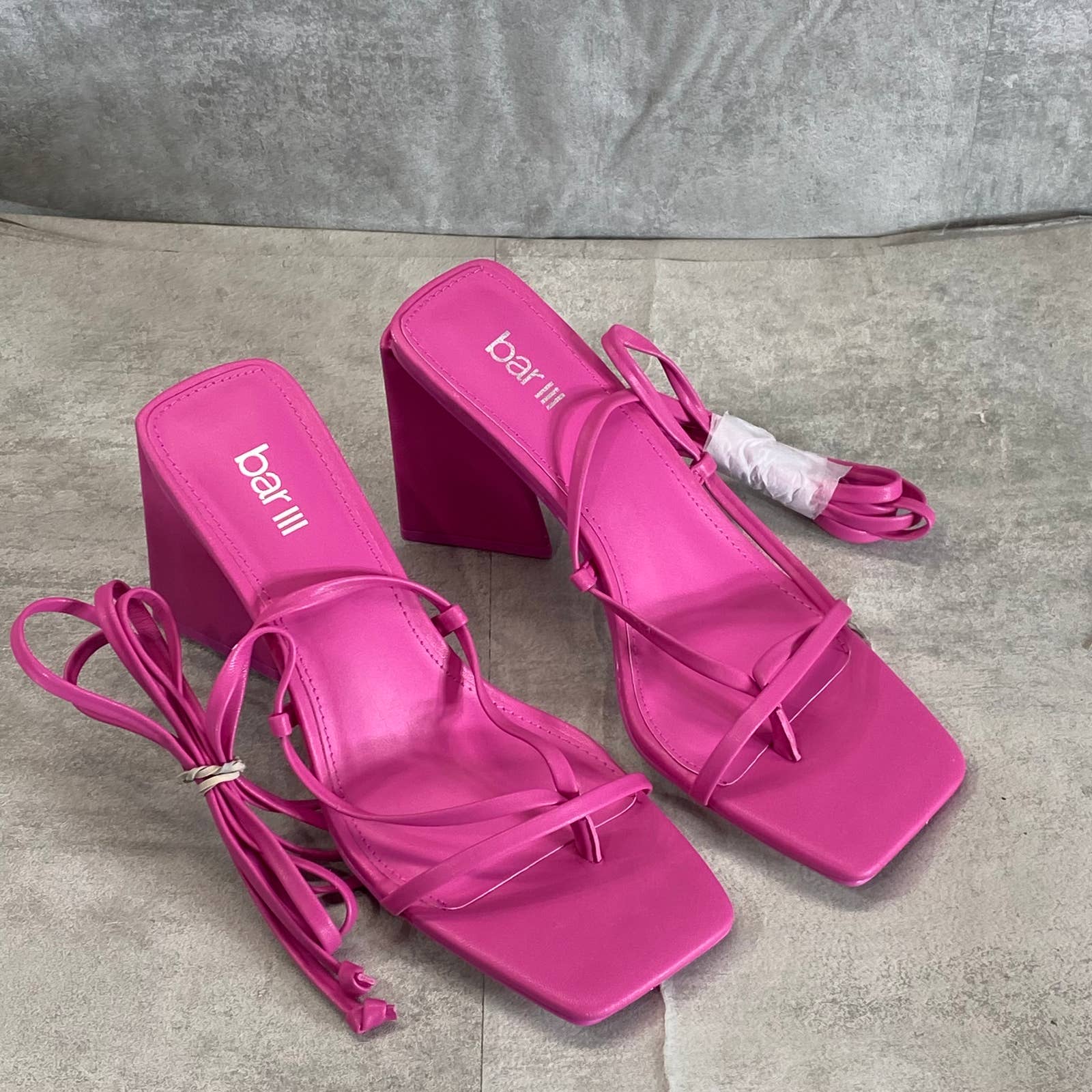BAR III Women's Pink Smooth Alana Tie-Up Geo-Heel Square-Toe Sandals SZ 7.5