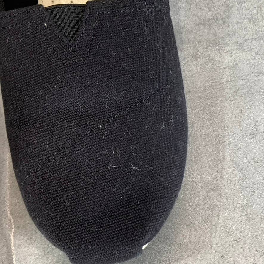 TOMS Women's Black Classic Canvas Round-Toe Slip-on Sneakers SZ 7