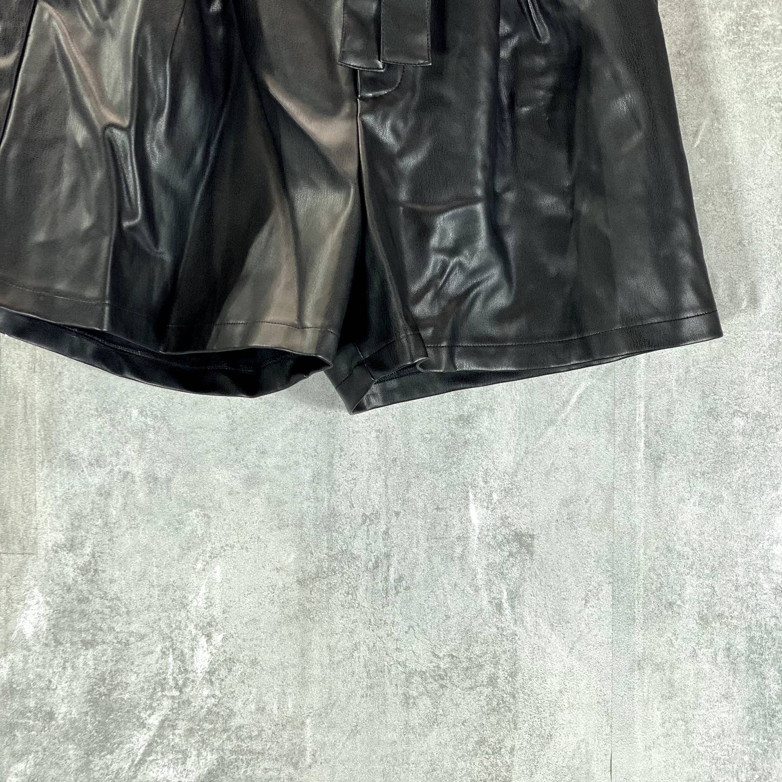 LUCY PARIS Women's Black Faux-Leather Belted Smocked-Waist Pull-On Shorts SZ XS