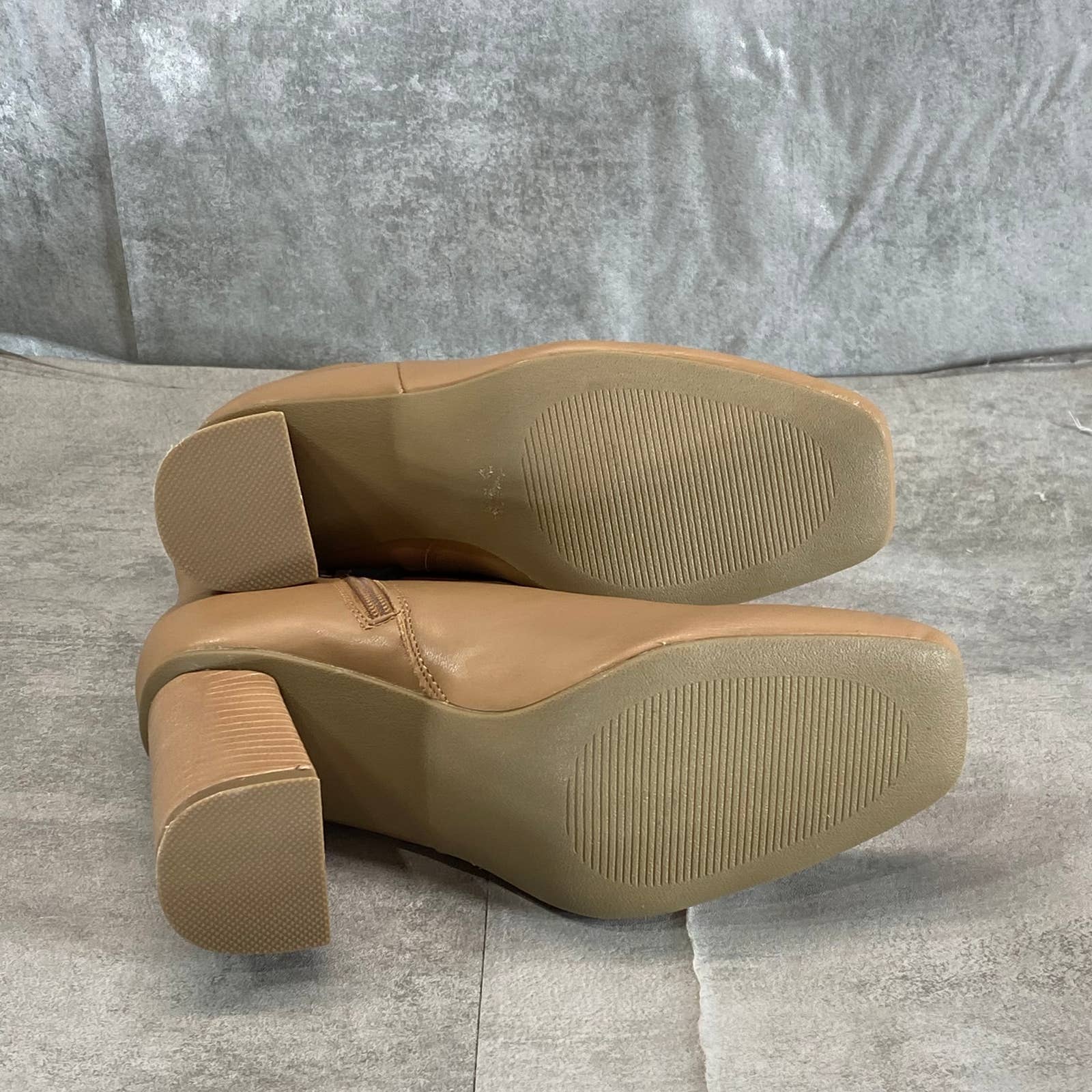 DV By DOLCE VITA Women's Caramel Maudry Square-Toe Block-Heel Dress Booties SZ 6