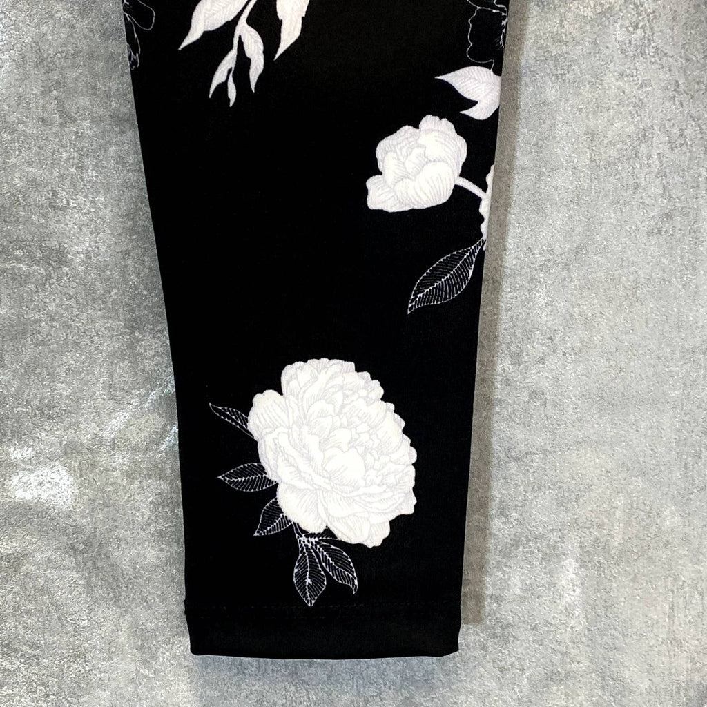 KAY UNGER Women's Pretty Peony Black Floral Print High-Rise Capri Leggings SZ S
