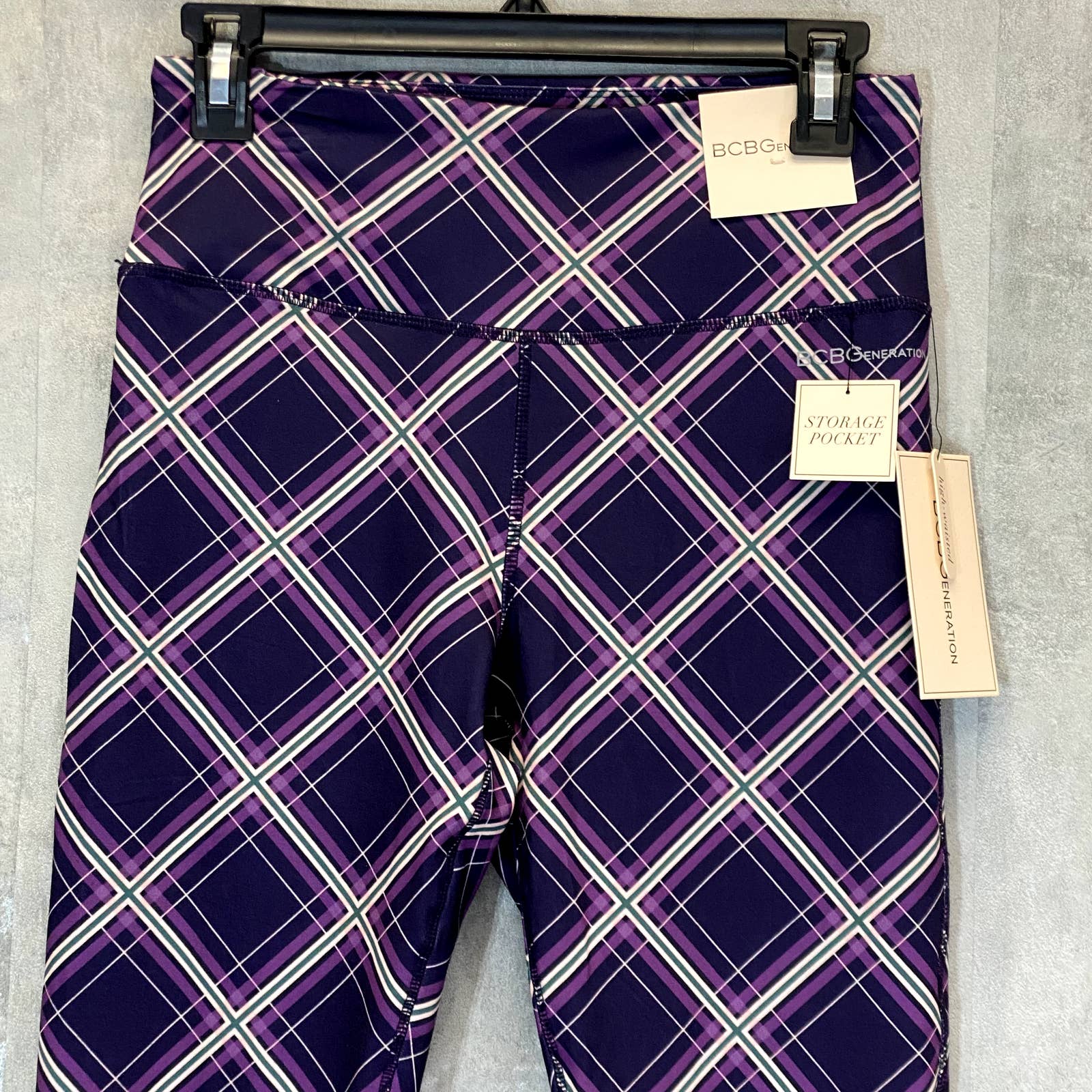 BCBGENERATION Women's Black-Purple Plaid High-Rise Pull-On Stretch Crop Leggings SZ M