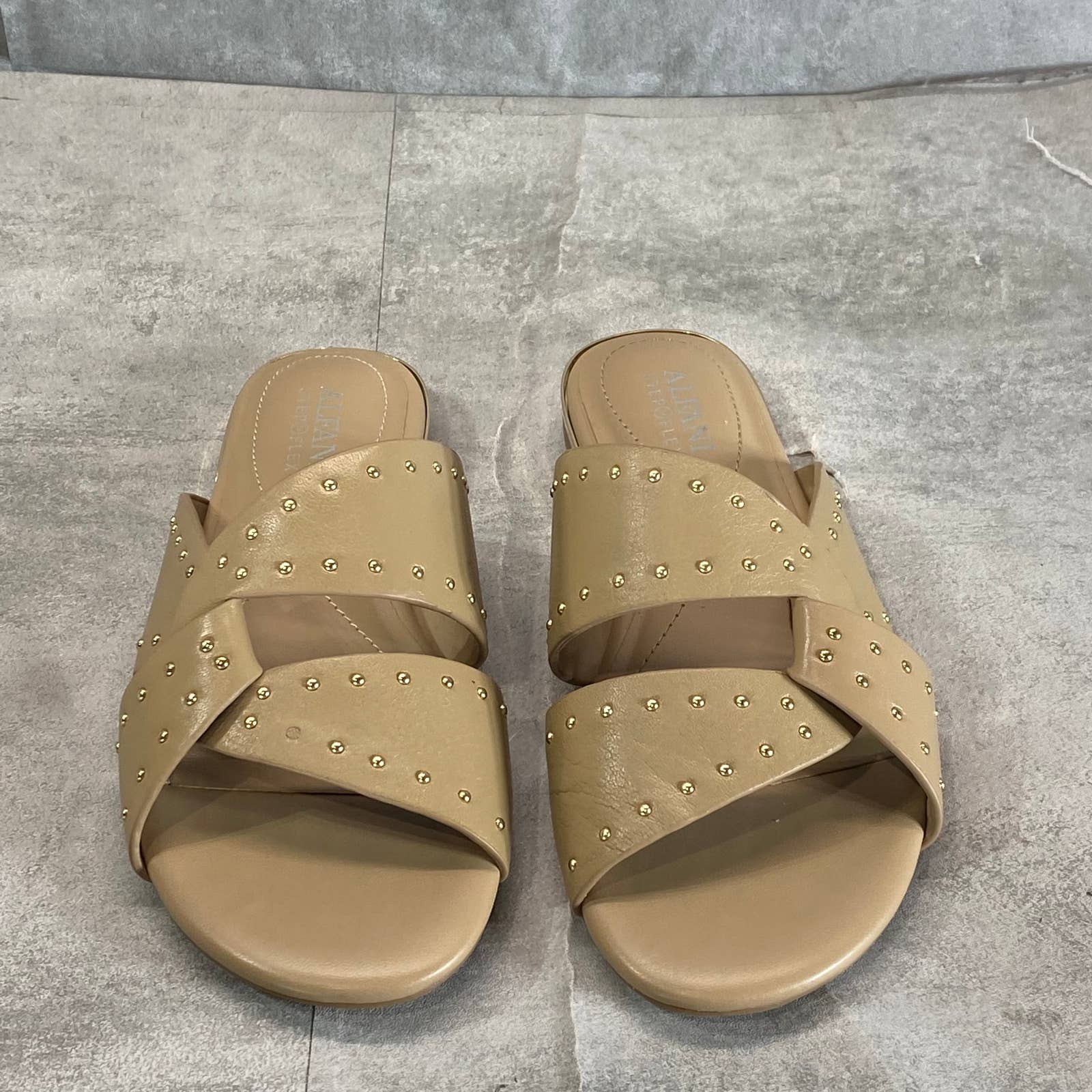 ALFANI Step 'N Flex Women's Nude Leather Danicah Studded Slide Flat Sandals SZ 6