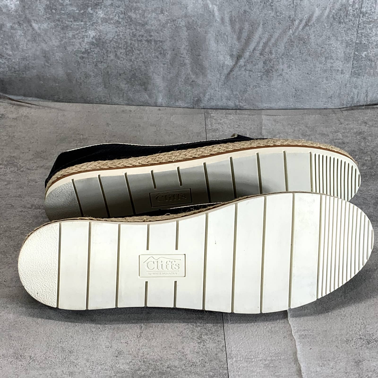 CLIFFS BY WHITE MOUNTAIN Women's Black Leather Becca Perforated Flats SZ 11