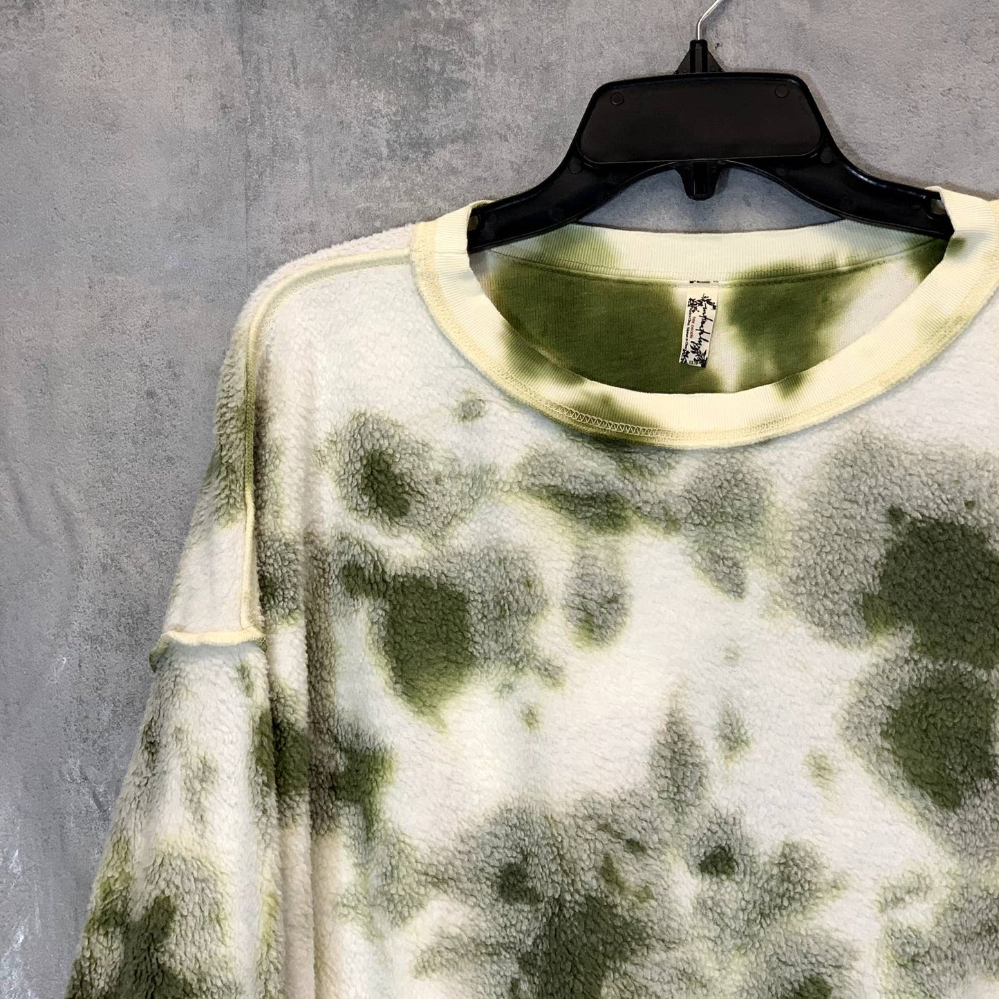 FREE PEOPLE Women's Green Tie-Dye French Terry Sweat Crewneck Pullover Top SZ XS