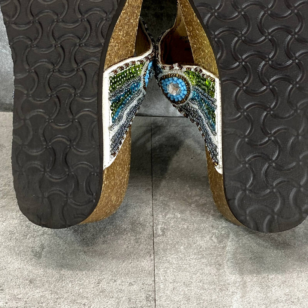 WHITE MOUNTAIN Women's Beige Beaded Bluejay Wedge Slip-On Thong Sandals SZ 6