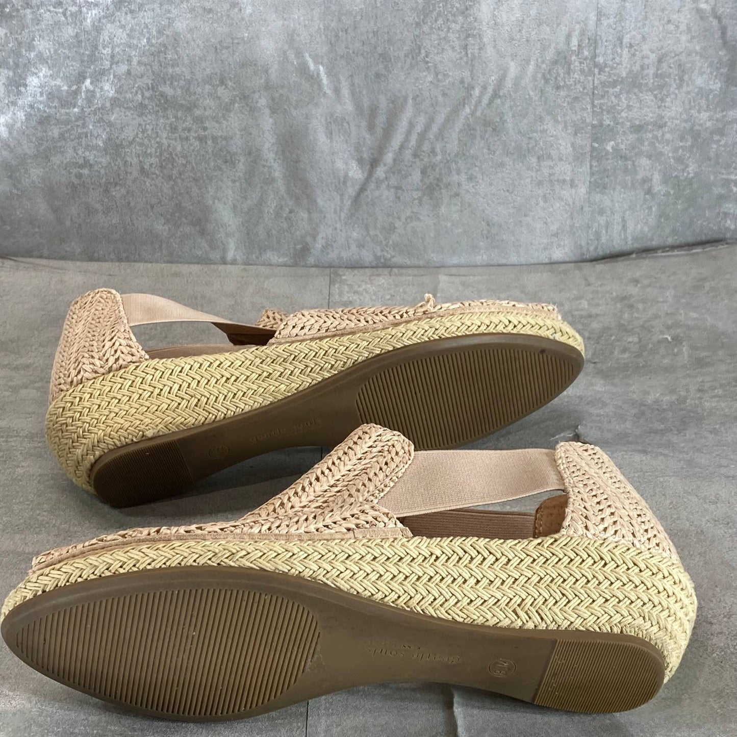 GENTLE SOULS By Kenneth Cole Women's Natural Noa Elastic Slip-On Sandals SZ 8.5