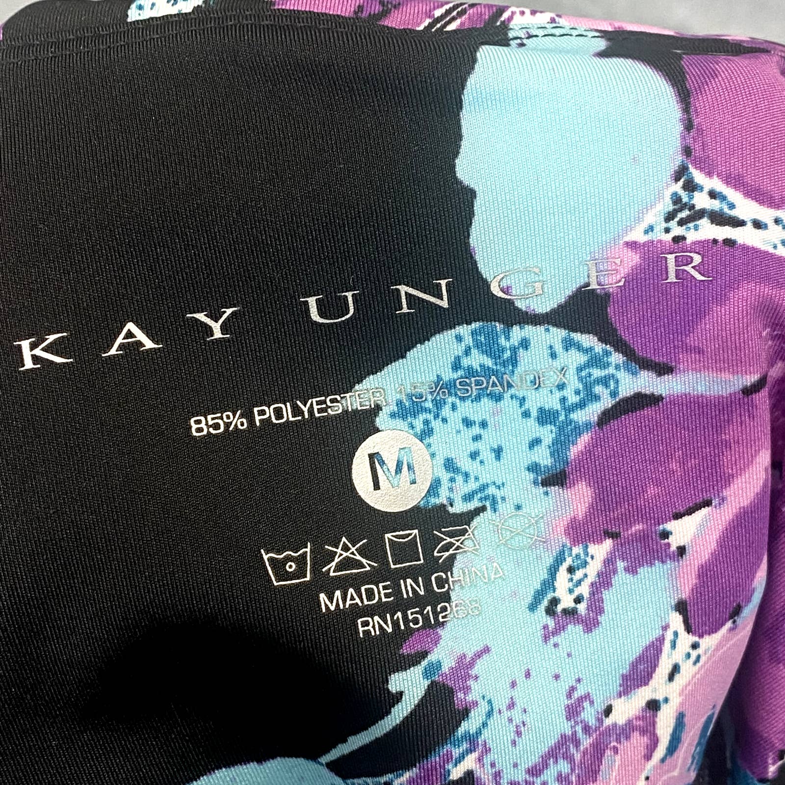KAY UNGER Women's Blossom Bundle Black Printed High-Rise Pull-On Capri Leggings SZ M