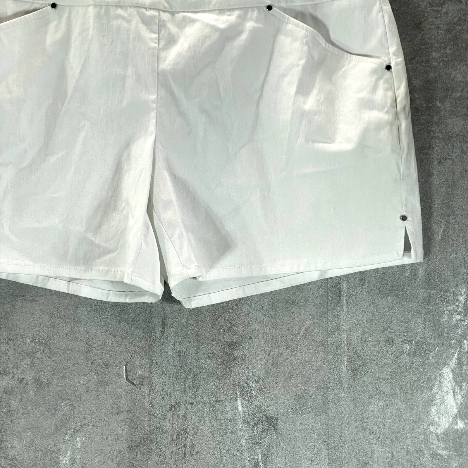 INC INTERNATIONAL CONCEPTS Women's Bright White Mid-Rise Pull-On Shorts SZ 12