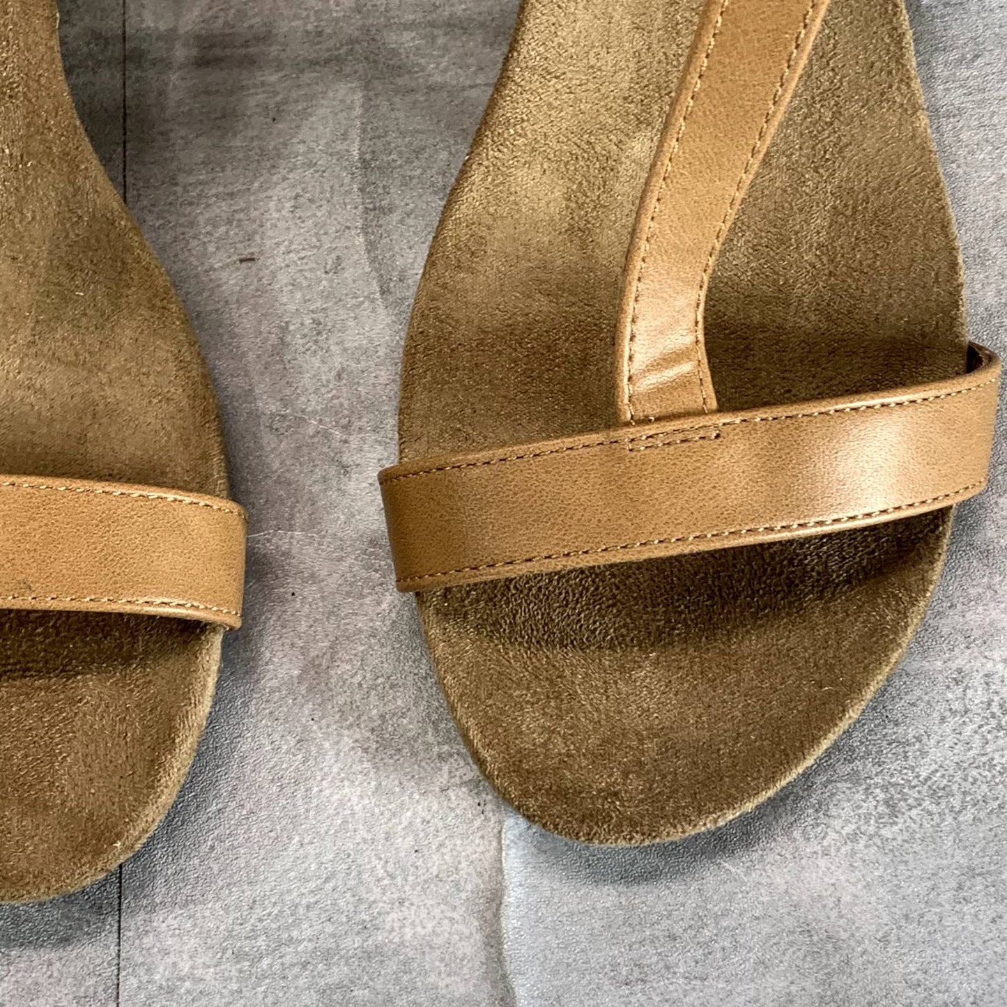 STYLE & Co Women’s Medium Tan Mulan Round-Toe T-Strap Slingback Wedge Sandals