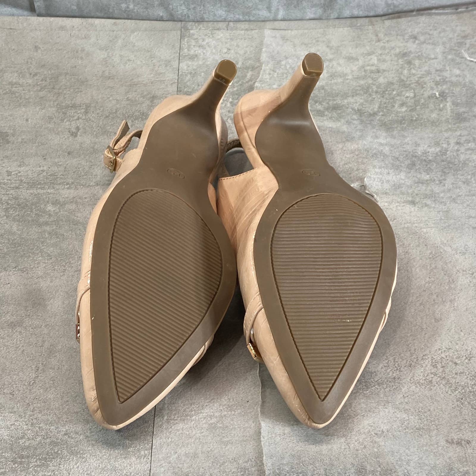 KAREN SCOTT Women's Nude Patent Gildda Pointed-Toe Slingback Pumps SZ 7.5